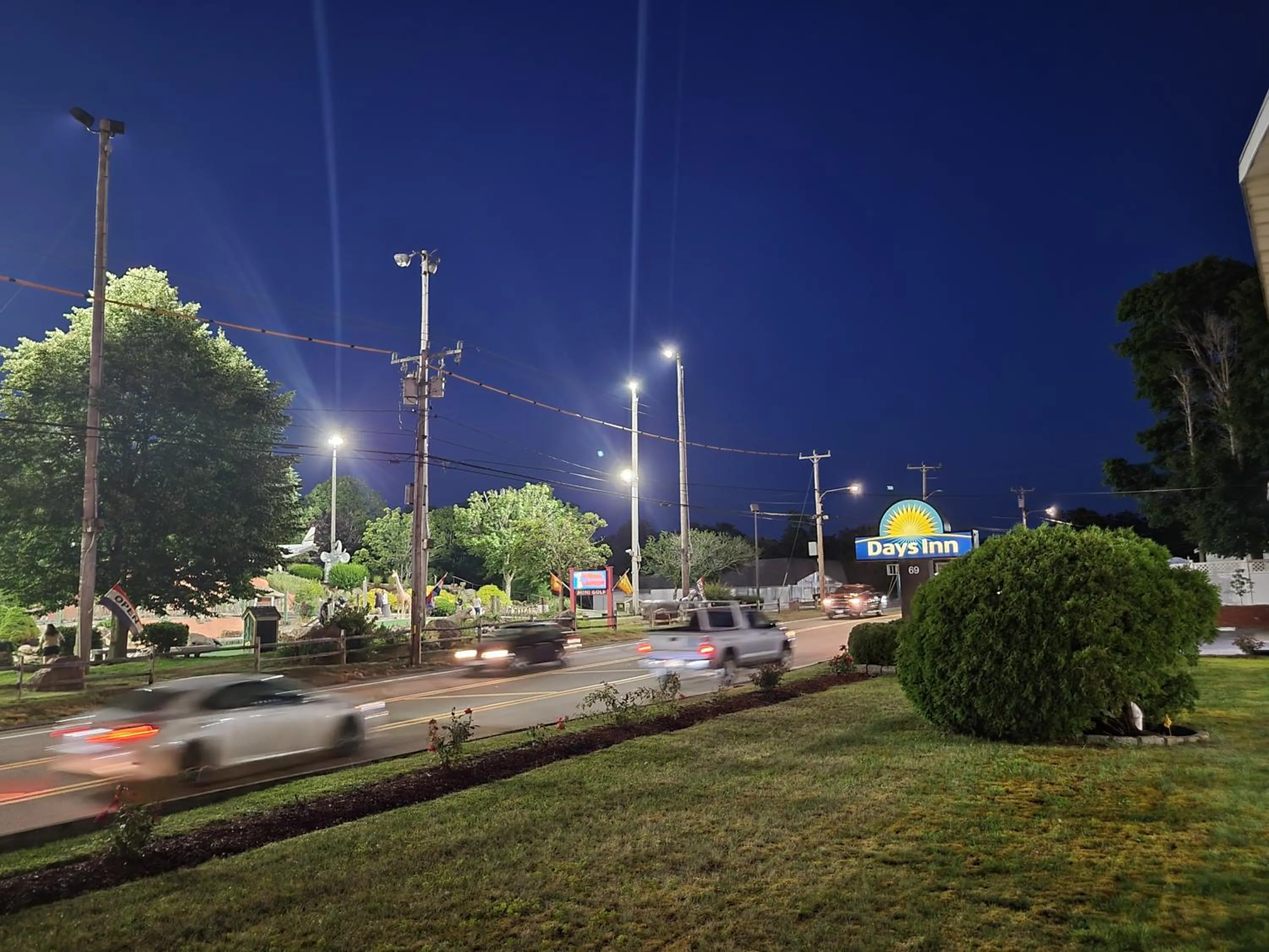 Neighbourhood in Days Inn by Wyndham - Cape Cod