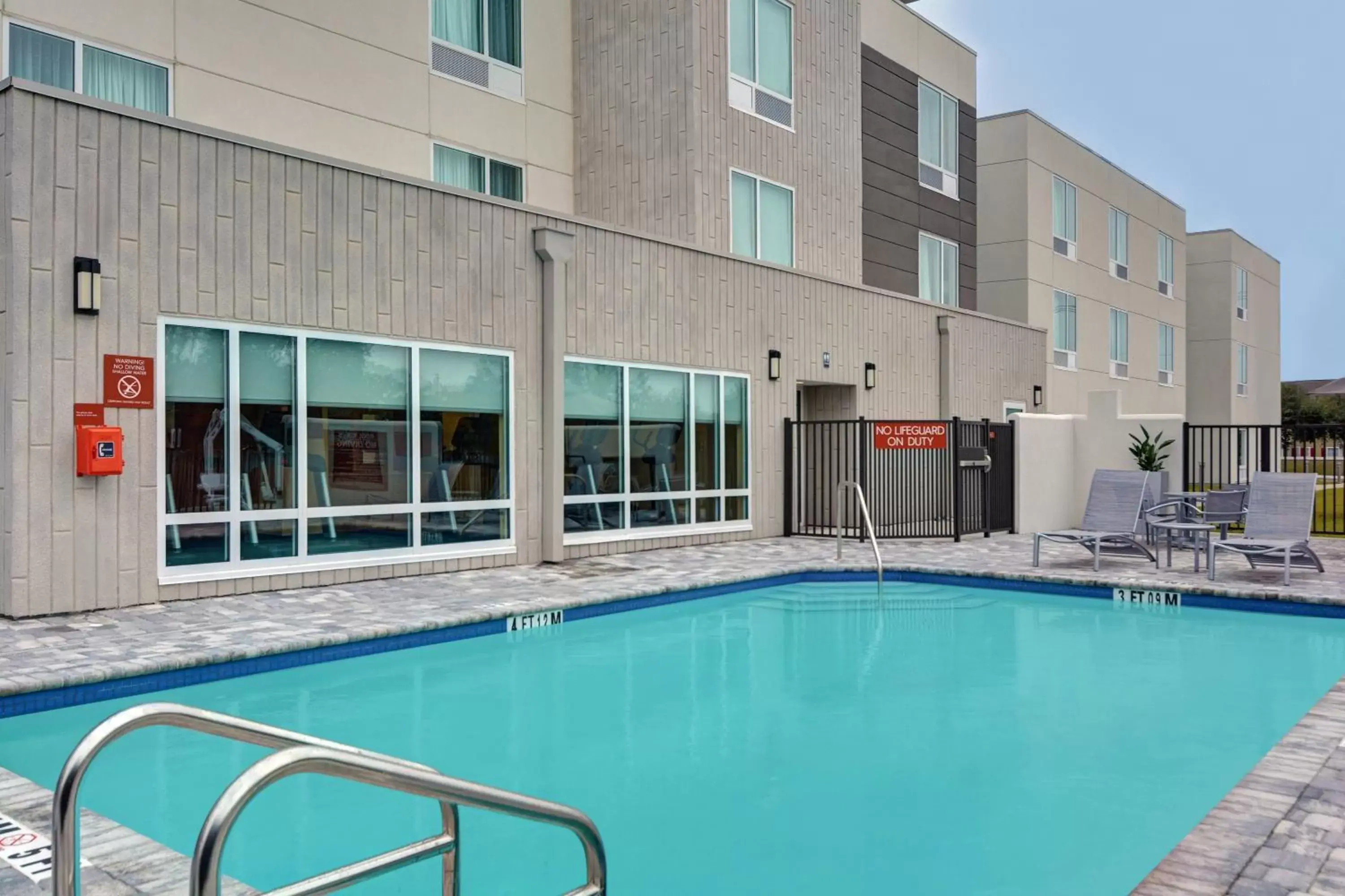 Swimming Pool in TownePlace Suites by Marriott Sarasota/Bradenton West