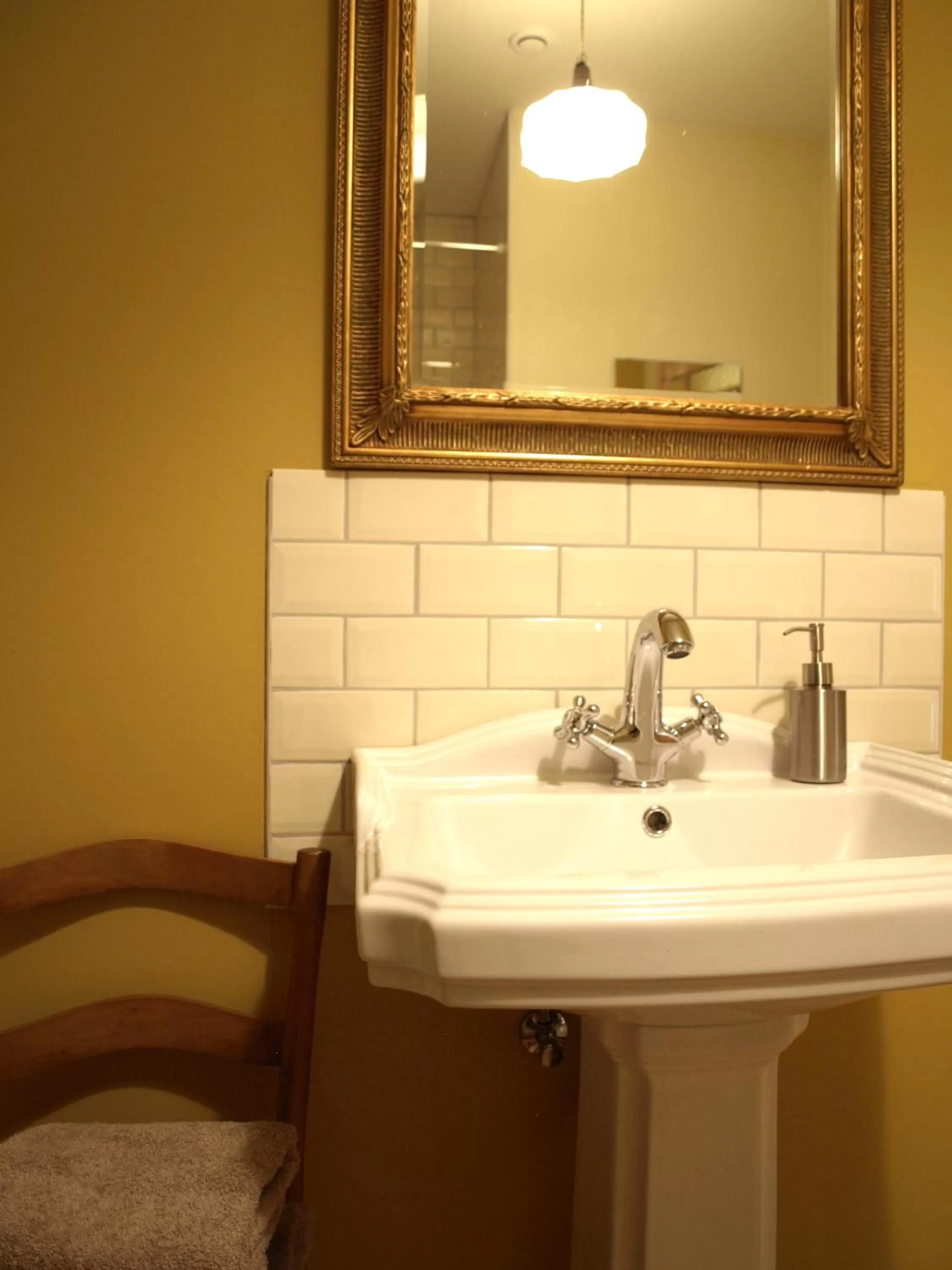 Bathroom in B&B Pastorie van Merkem