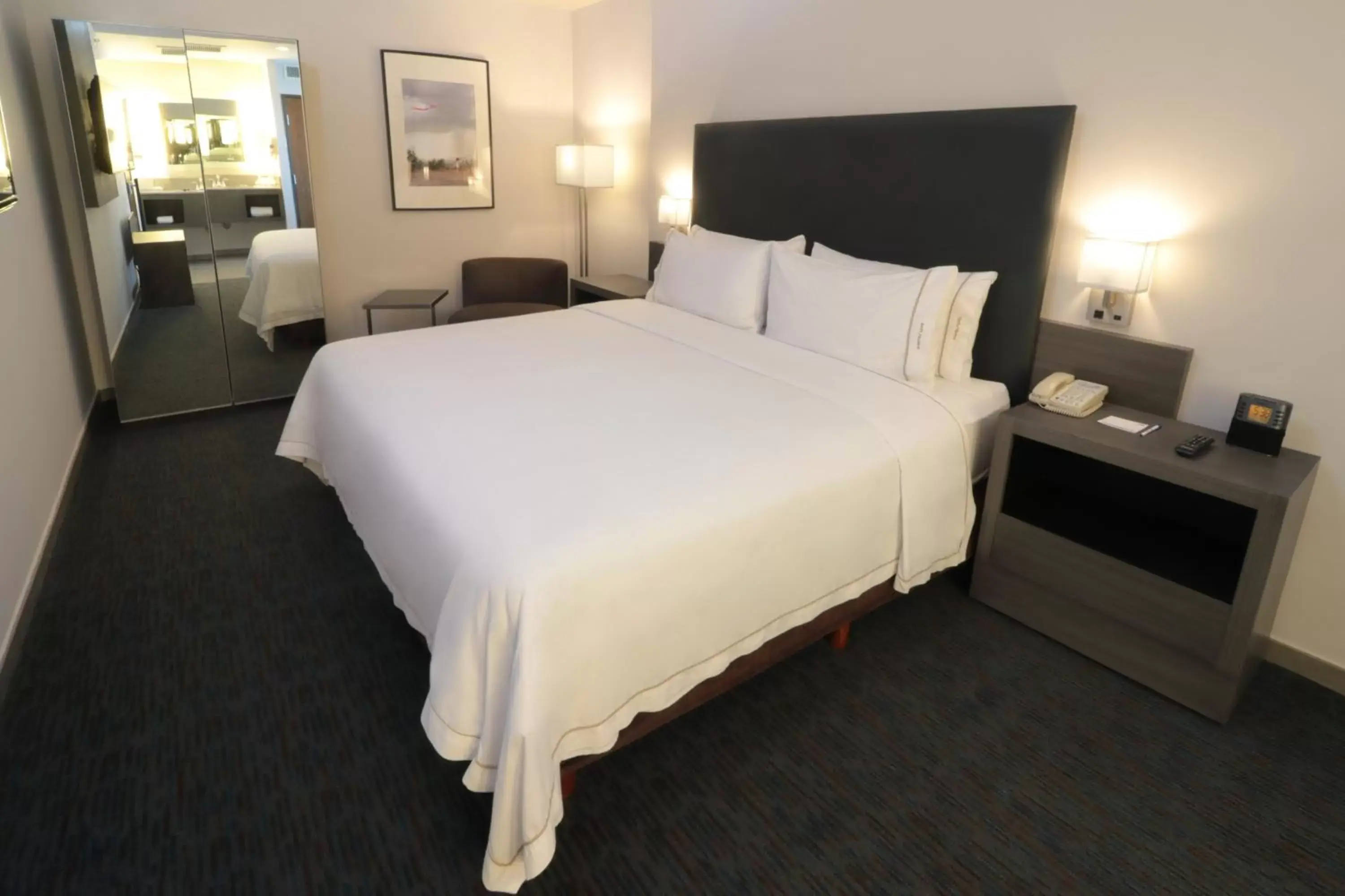 Photo of the whole room, Bed in Holiday Inn Express Hotel & Suites Hermosillo, an IHG Hotel