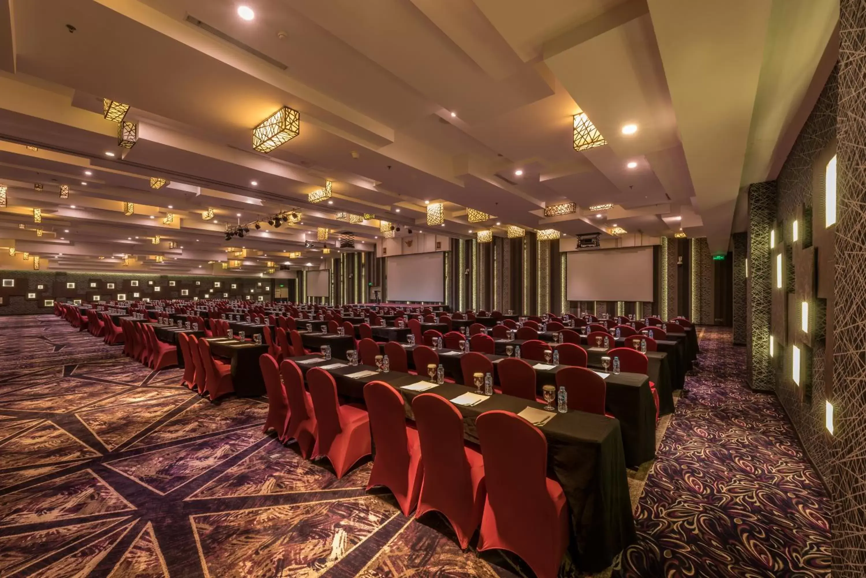 Business facilities, Banquet Facilities in Holiday Inn Cikarang Jababeka, an IHG Hotel