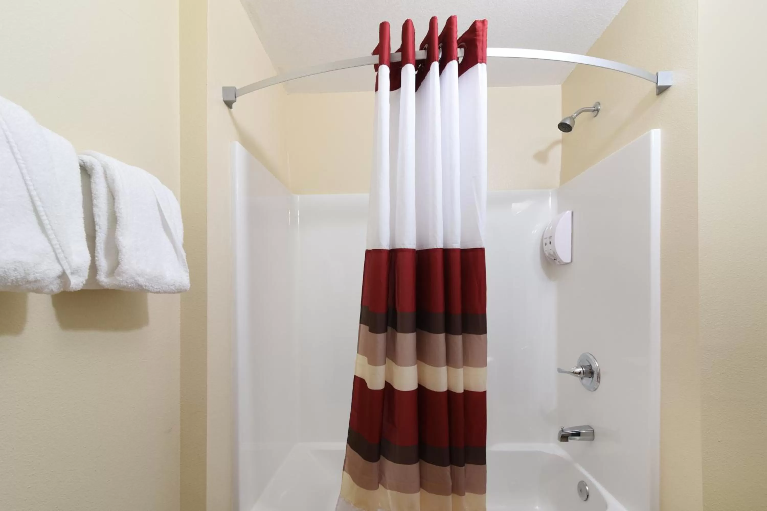 Bathroom in Red Roof Inn Bakersfield