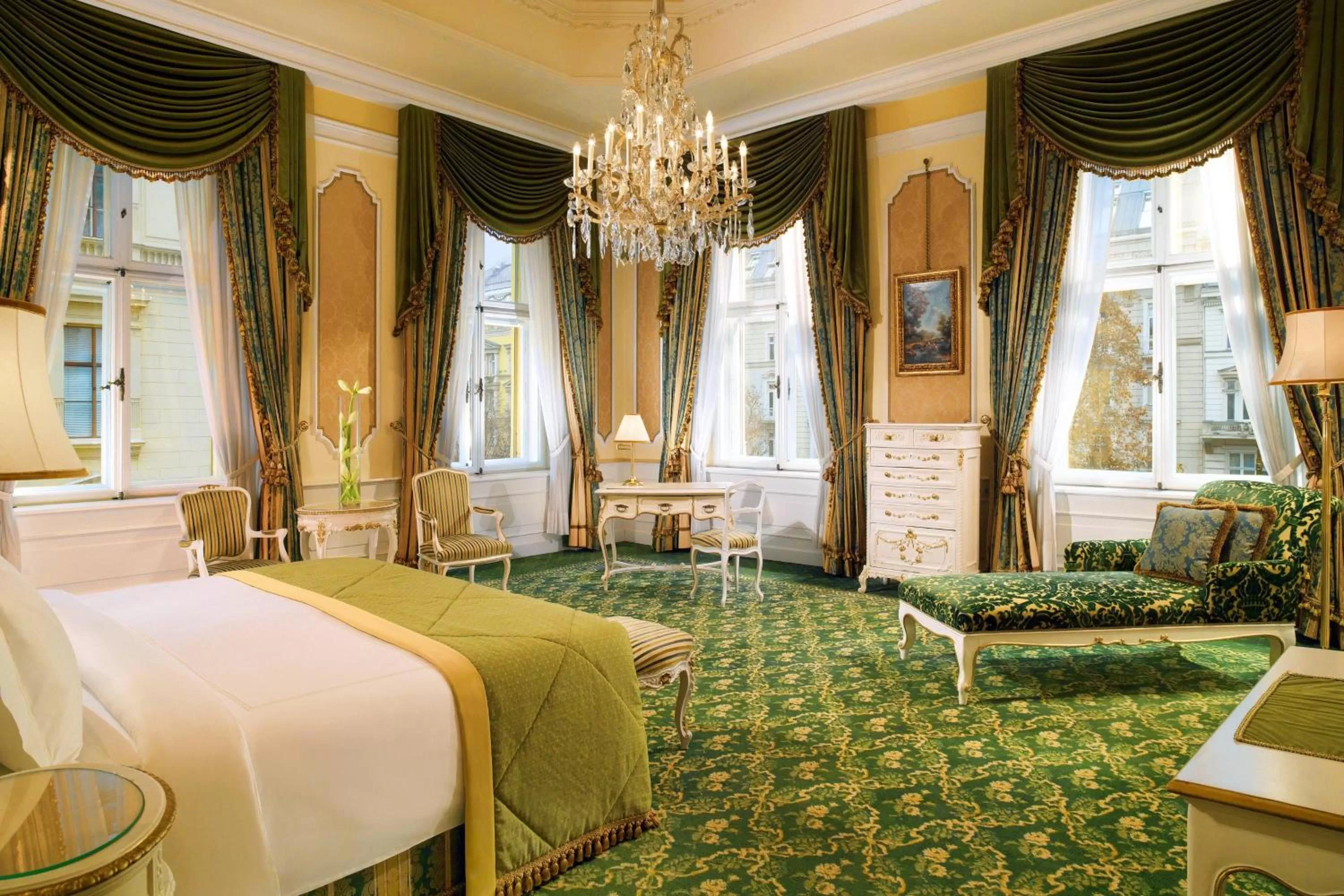 Photo of the whole room, Bed in Hotel Imperial, a Luxury Collection Hotel, Vienna