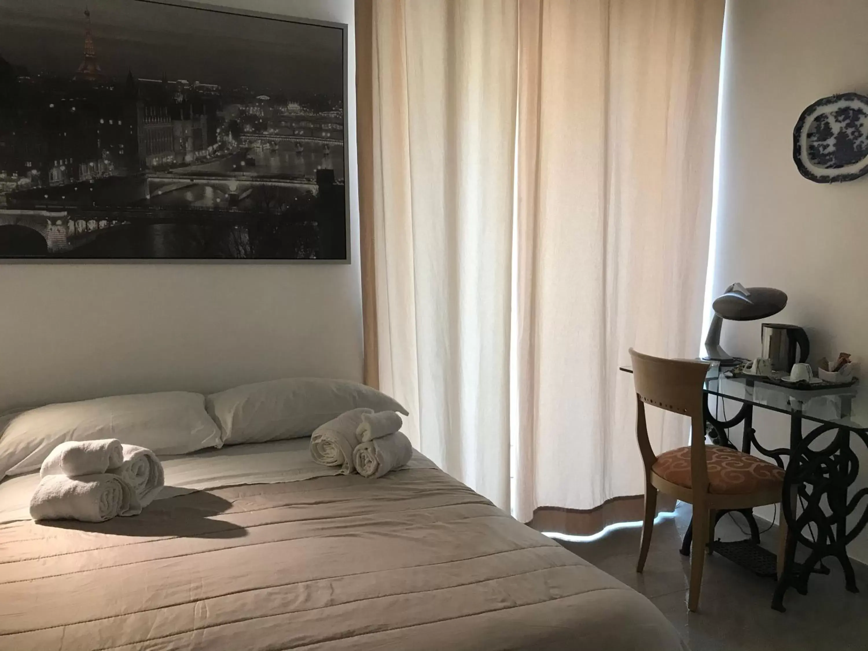 Bed in International Naples