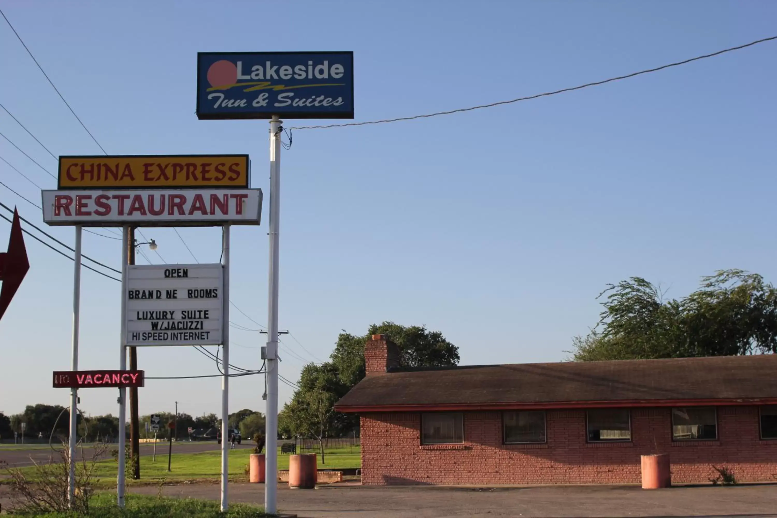 On site, Property Building in Lakeside Inn & Suites