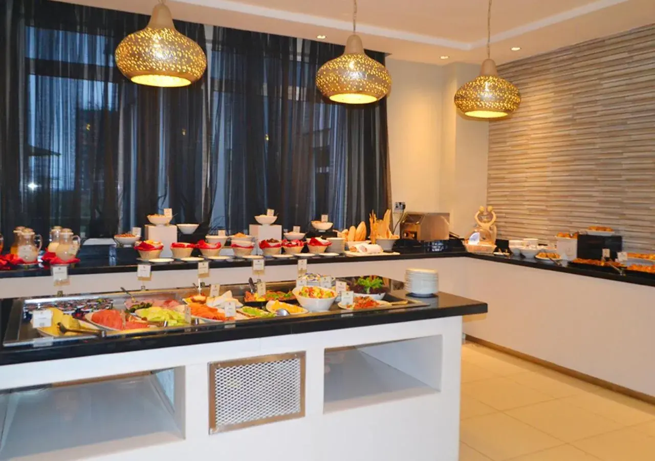 Buffet breakfast in Eka Hotel Nairobi