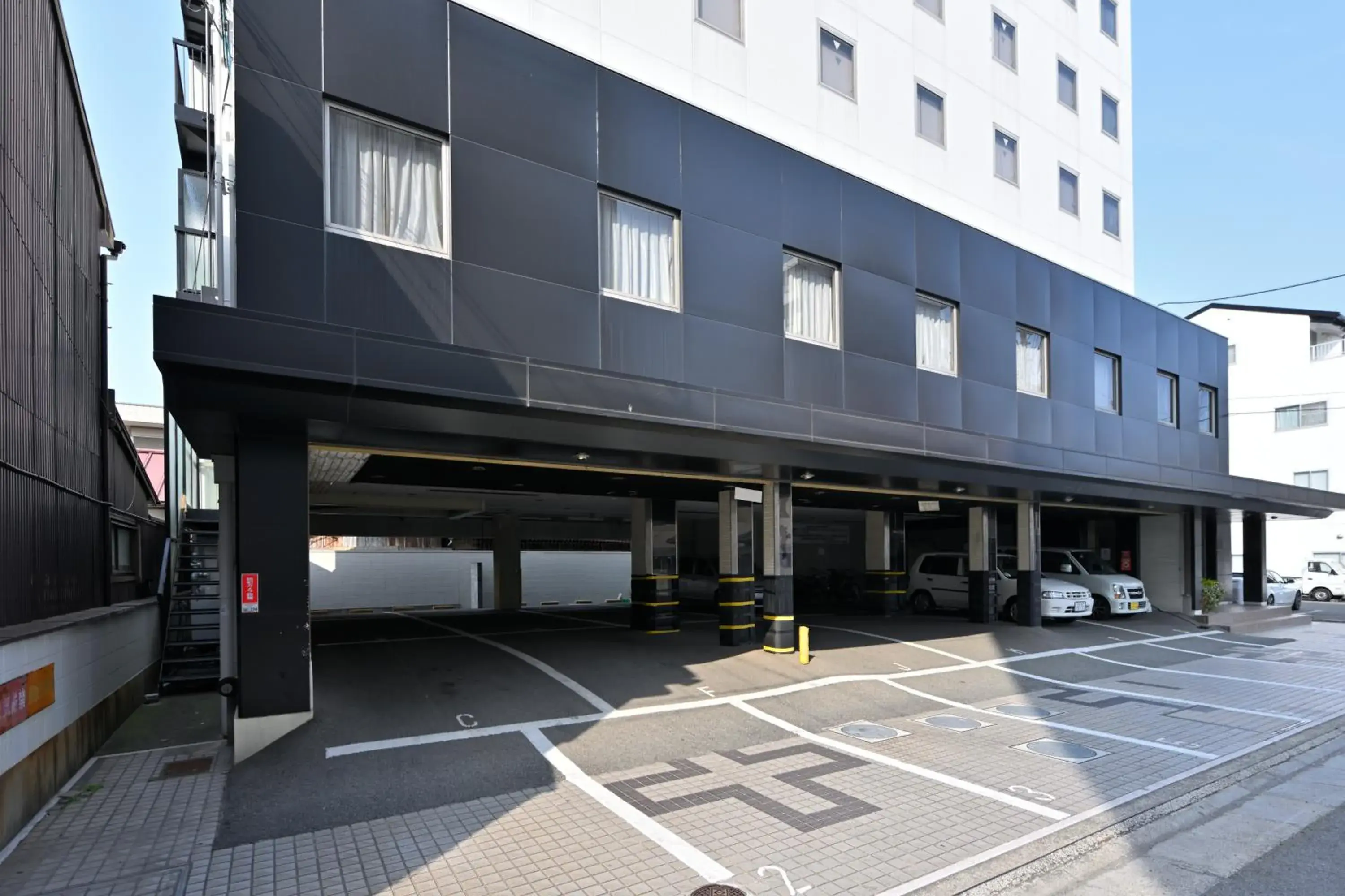 Parking, Property Building in Wakayama Dai-Ichi Fuji Hotel