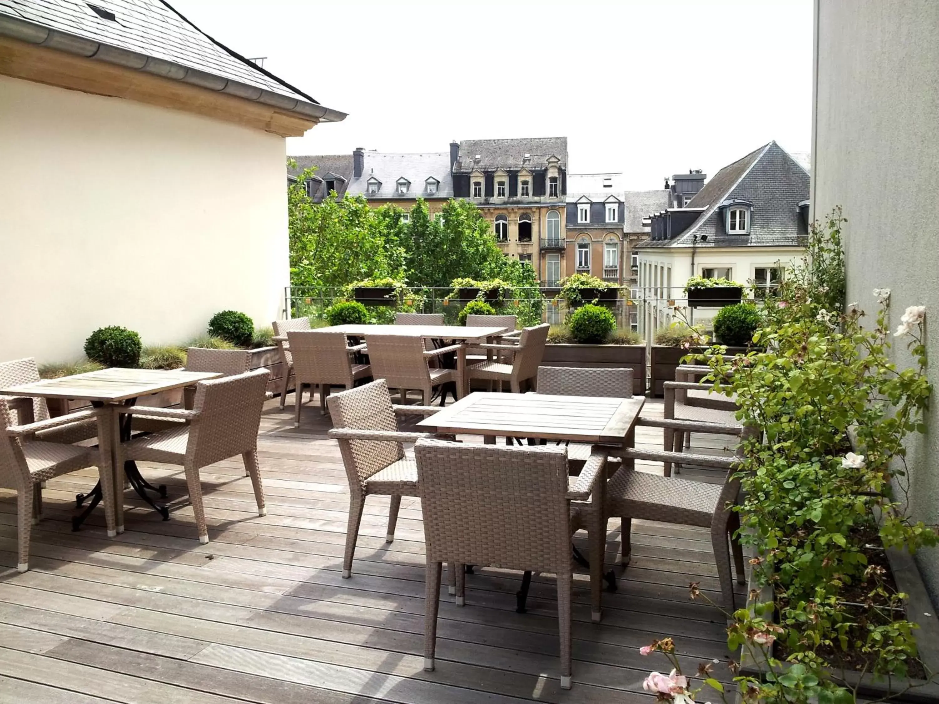 Patio in Hotel Le Place d'Armes