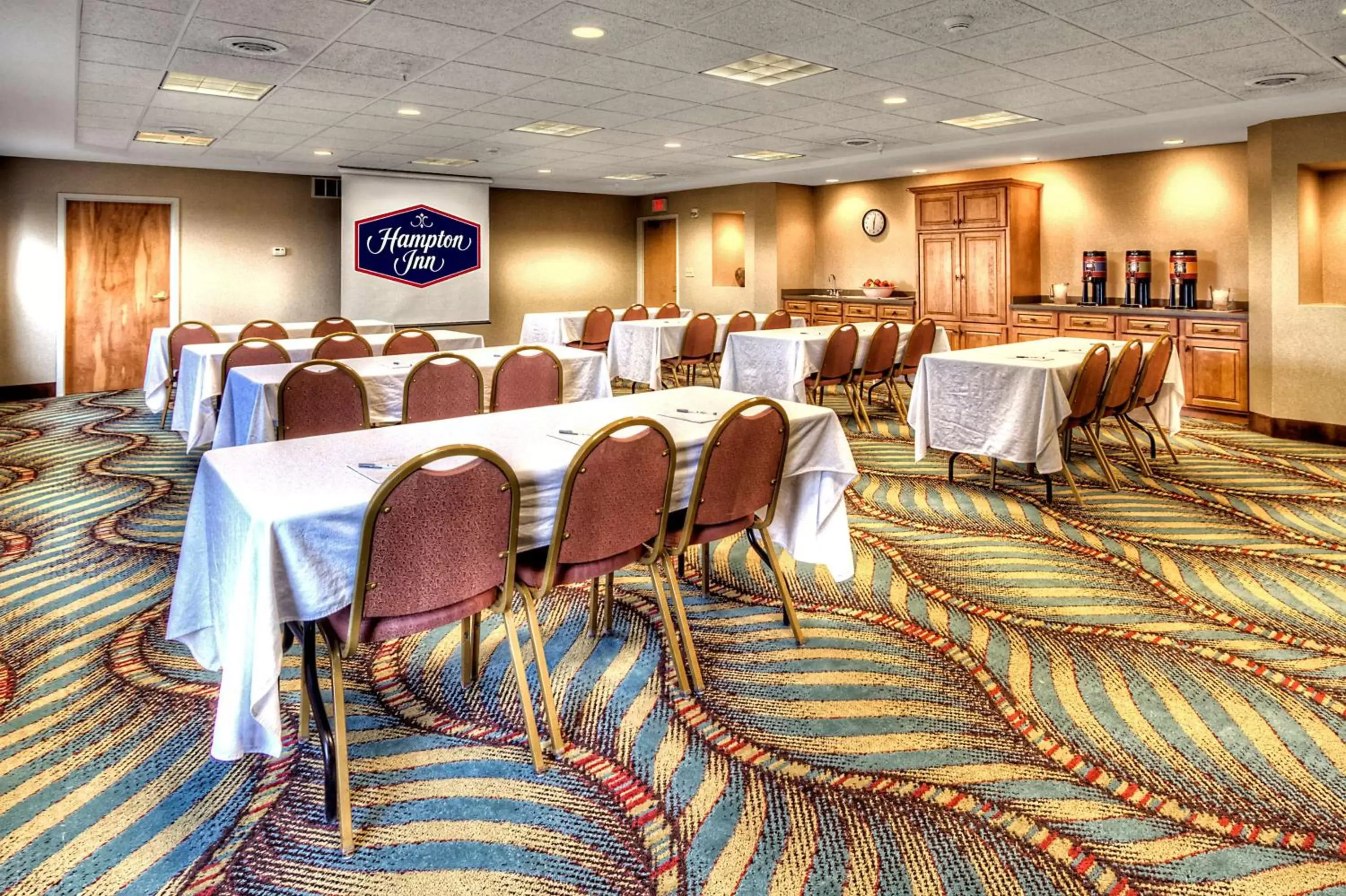 Meeting/conference room in Hampton Inn & Suites Kalamazoo-Oshtemo