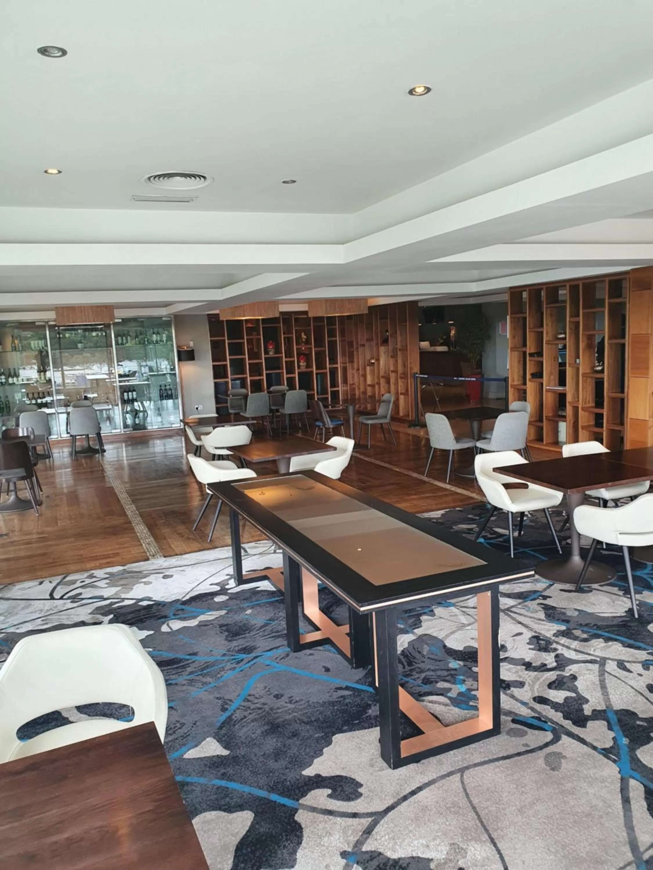 Lounge or bar in Clayton Hotel Silver Springs