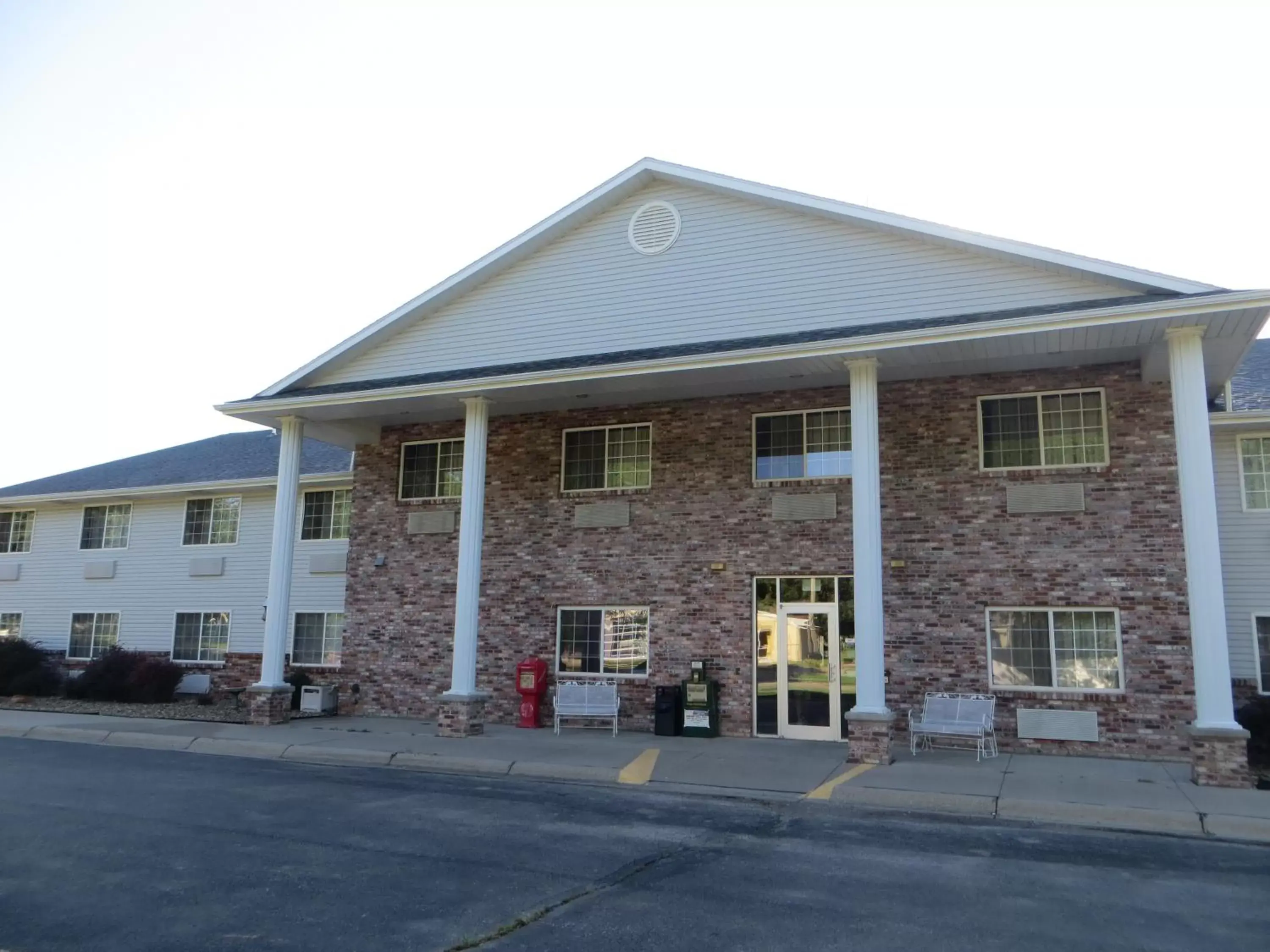 Property Building in Heritage Inn