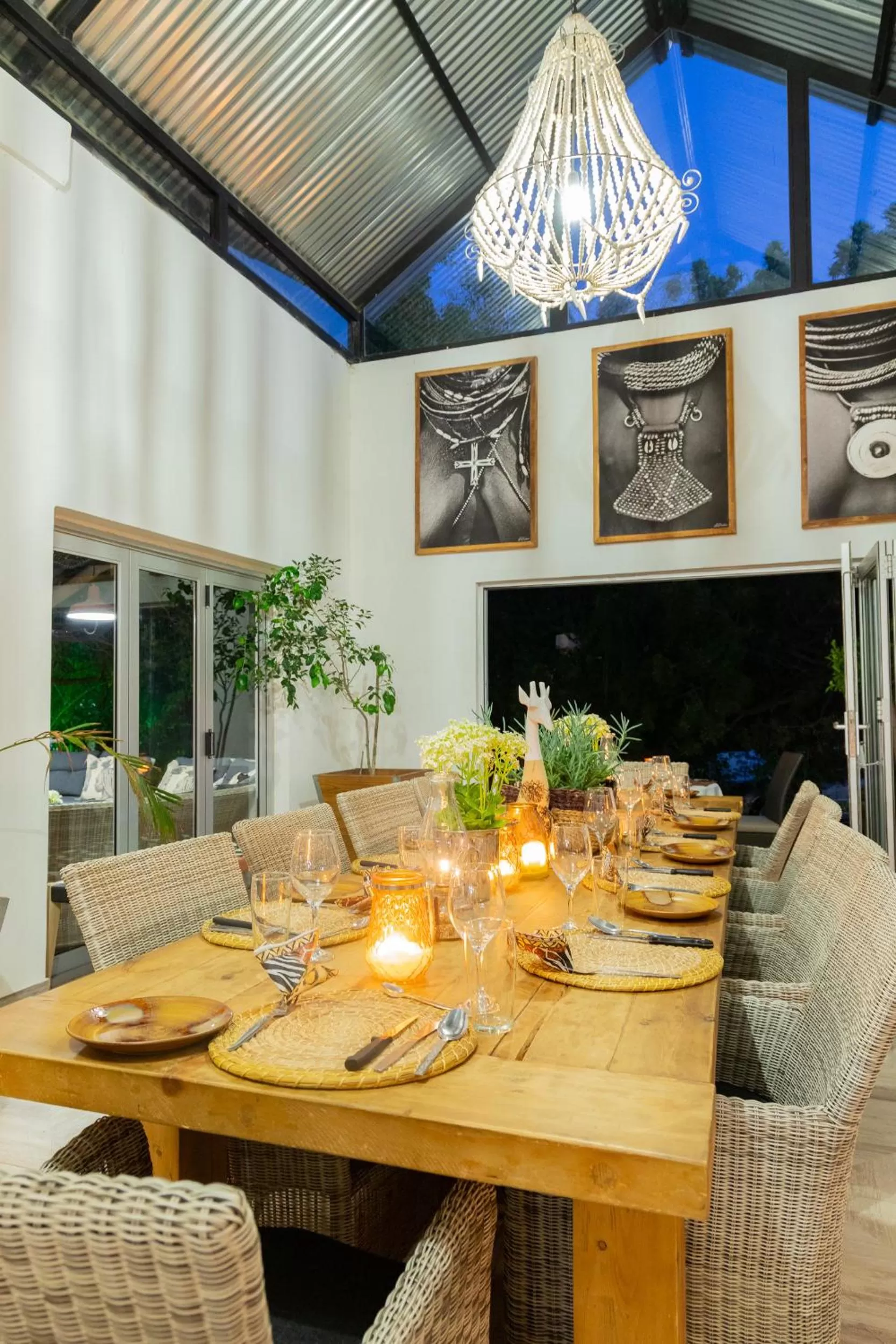 Restaurant/places to eat in Out of Africa Town Lodge