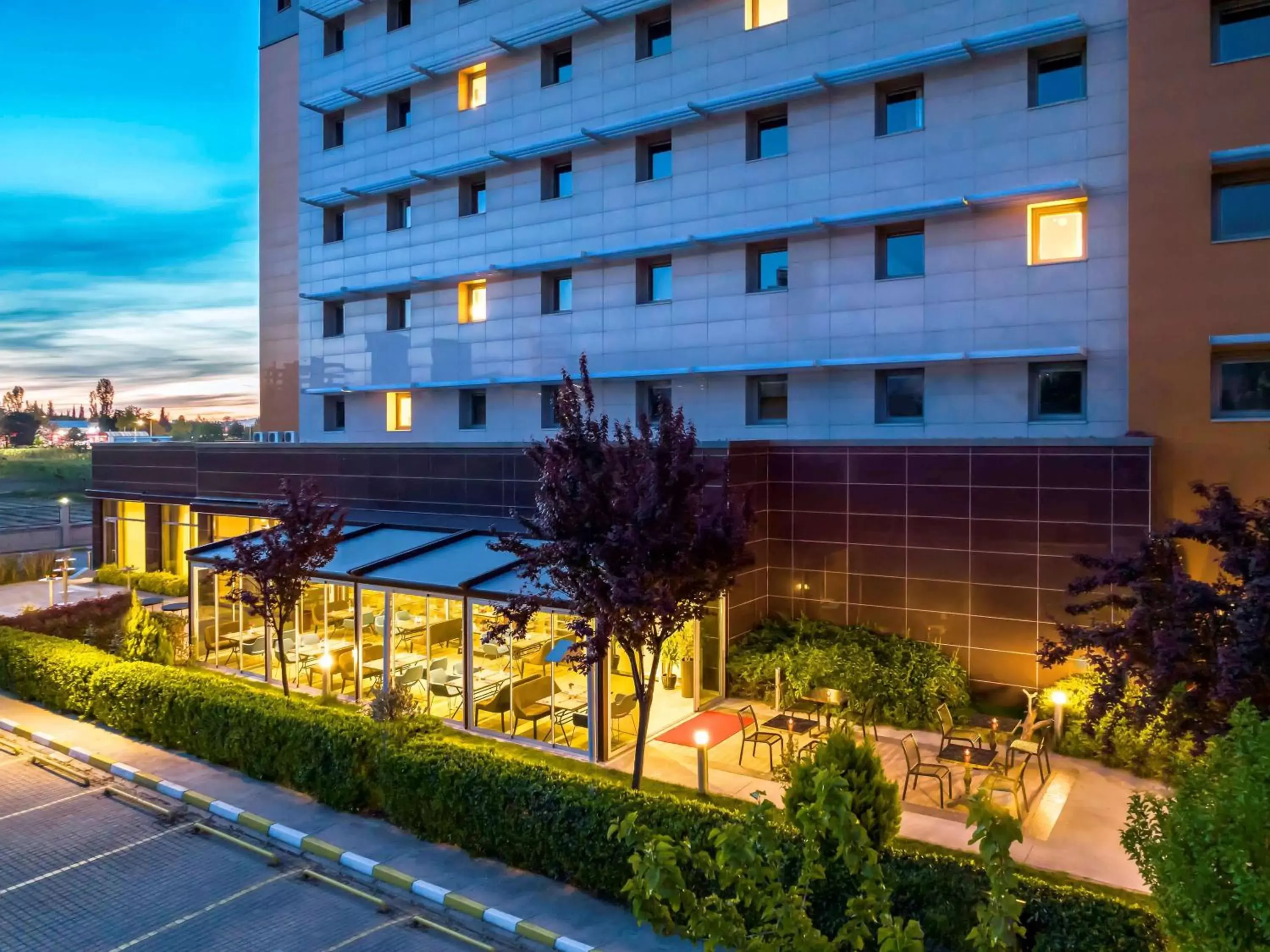 Property building, Swimming Pool in Ibis Bursa