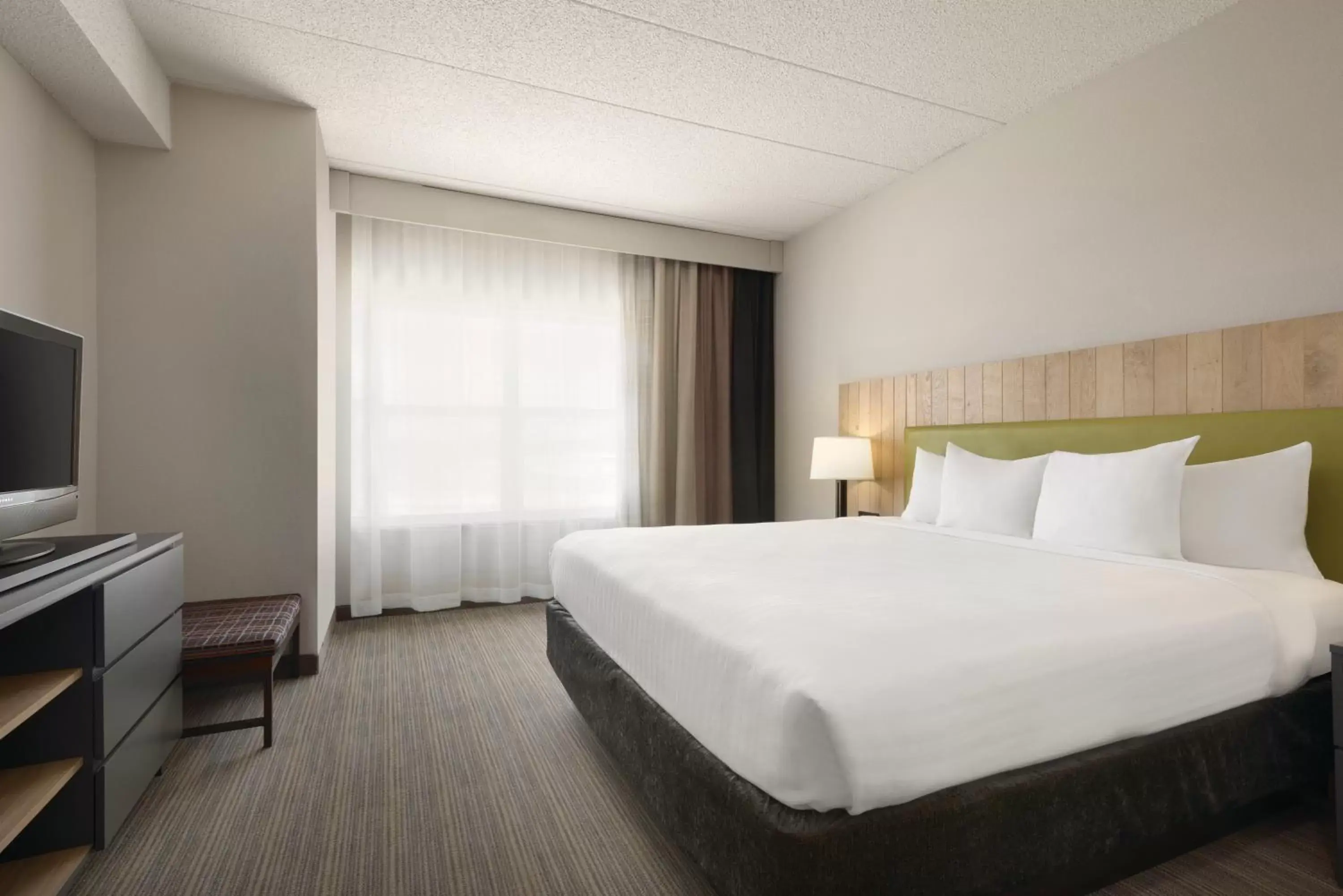 Bed in Country Inn & Suites by Radisson, Shoreview, MN