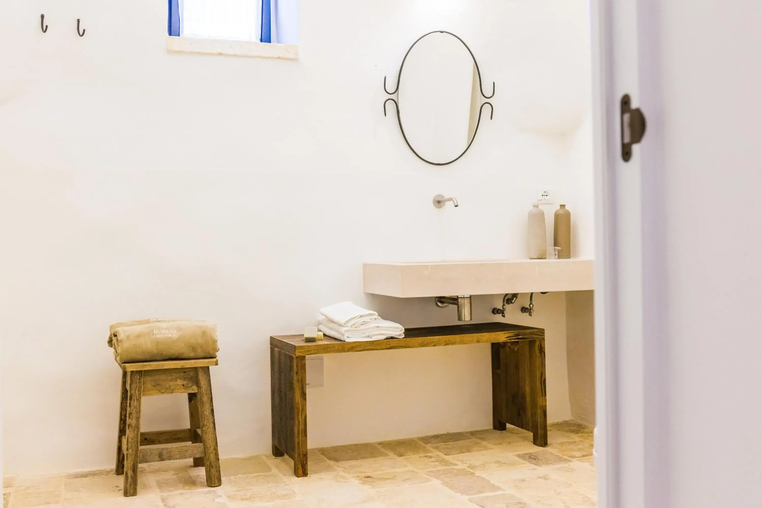 Bathroom in Borgo Canonica