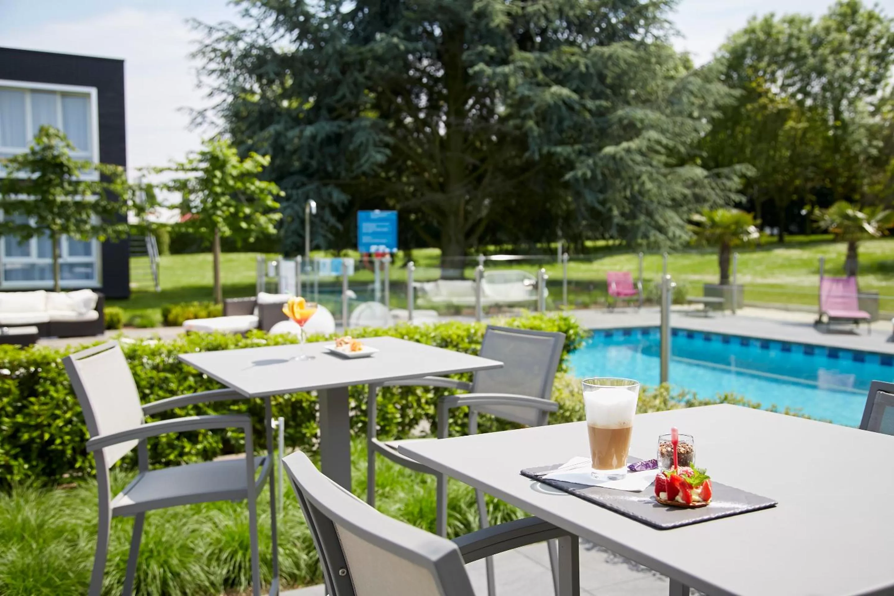 Patio in Novotel Lens Noyelles