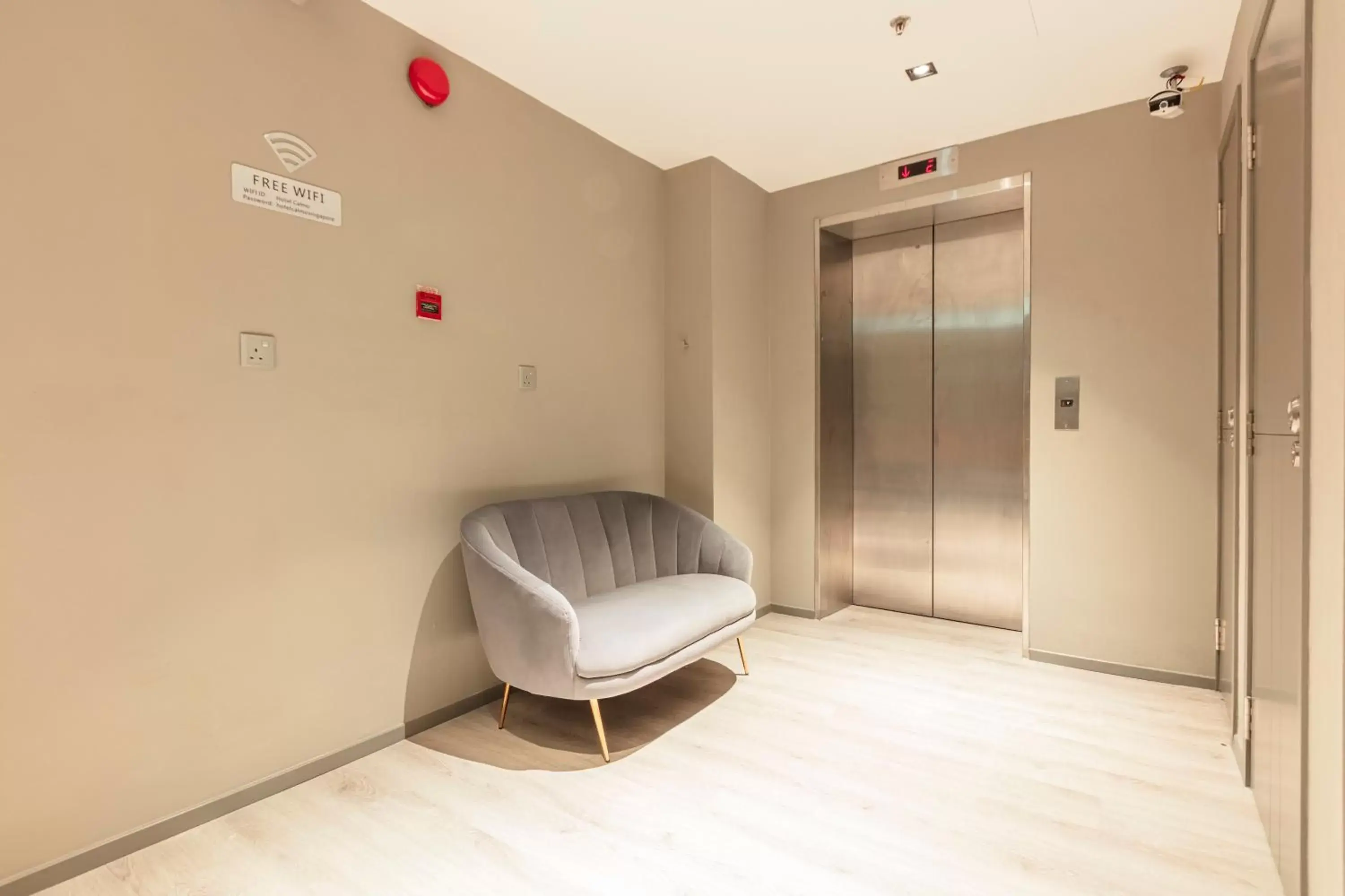 Seating area in Hotel Calmo Bugis