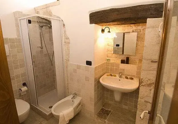 Bathroom in Hotel Palazzo D'Erchia