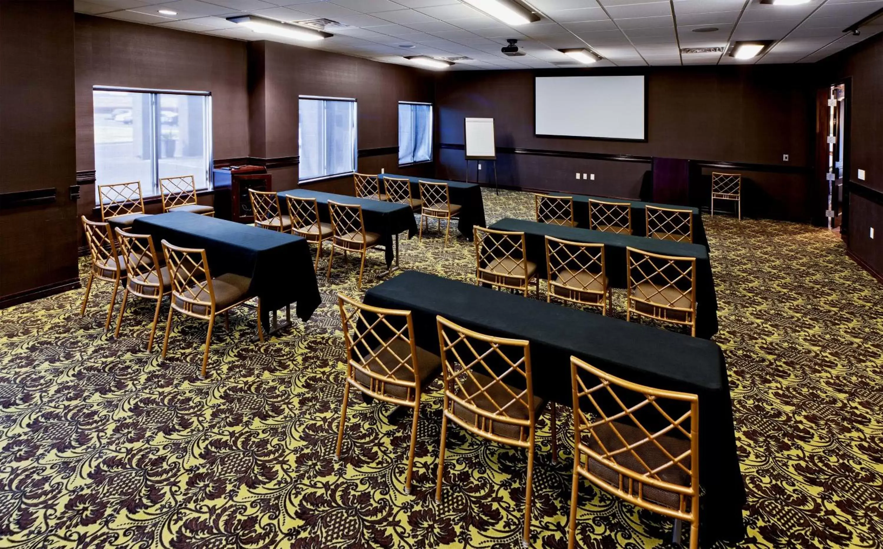 Meeting/conference room in Hawthorn Suites by Wyndham Lubbock