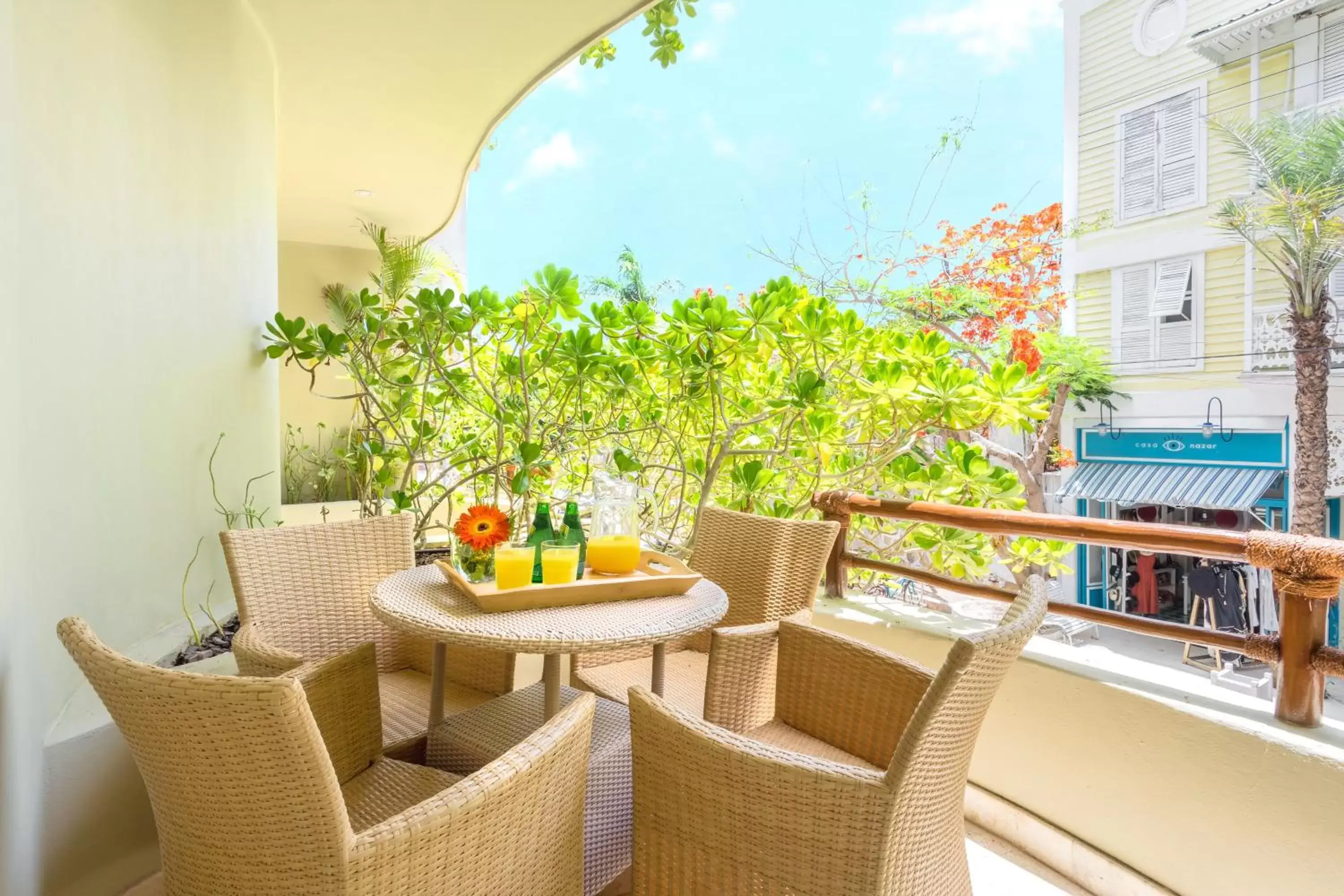 Balcony/Terrace in Maya Villa Condo Hotel and Beachclub
