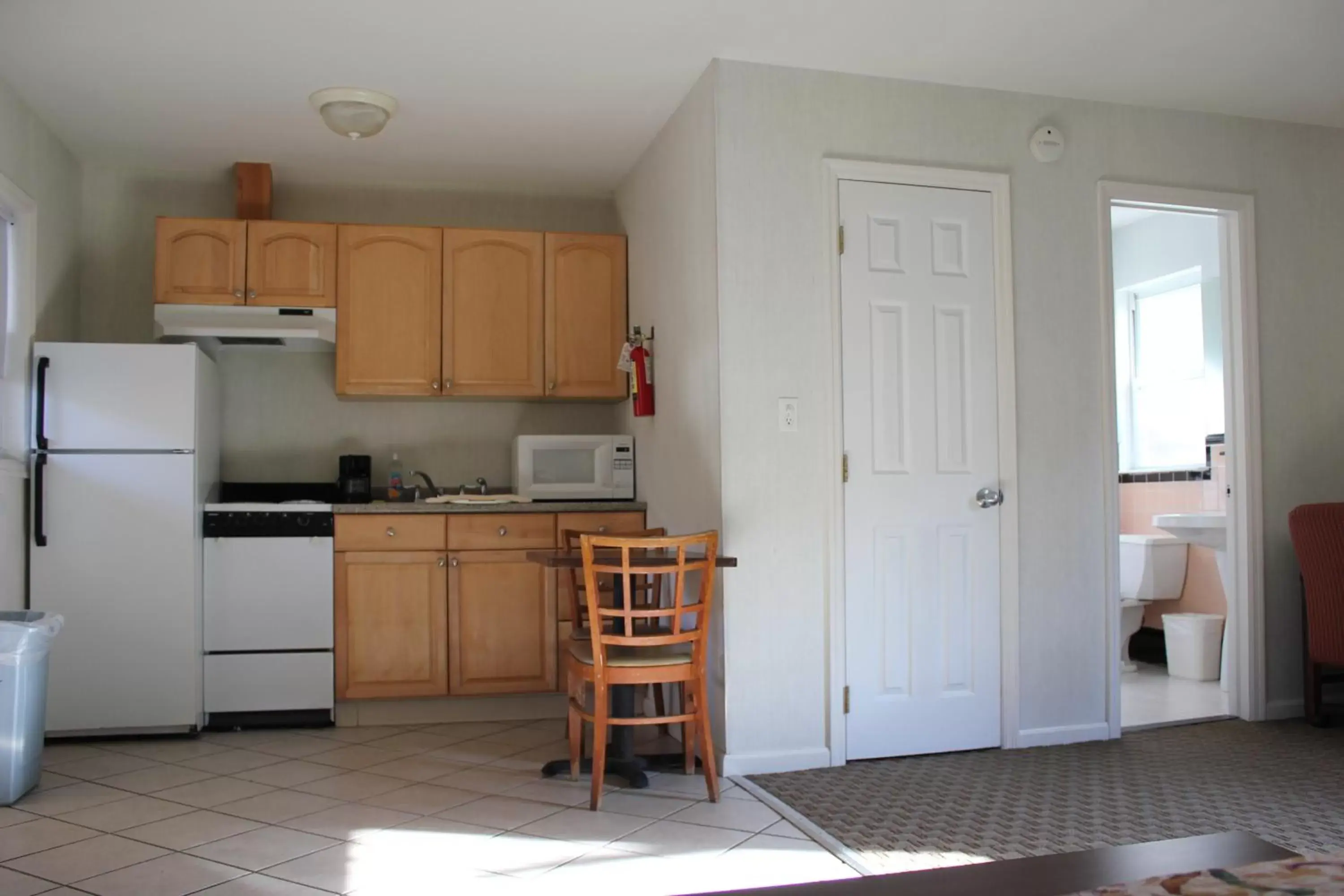 Kitchen or kitchenette, Kitchen/Kitchenette in Heidi's Inn