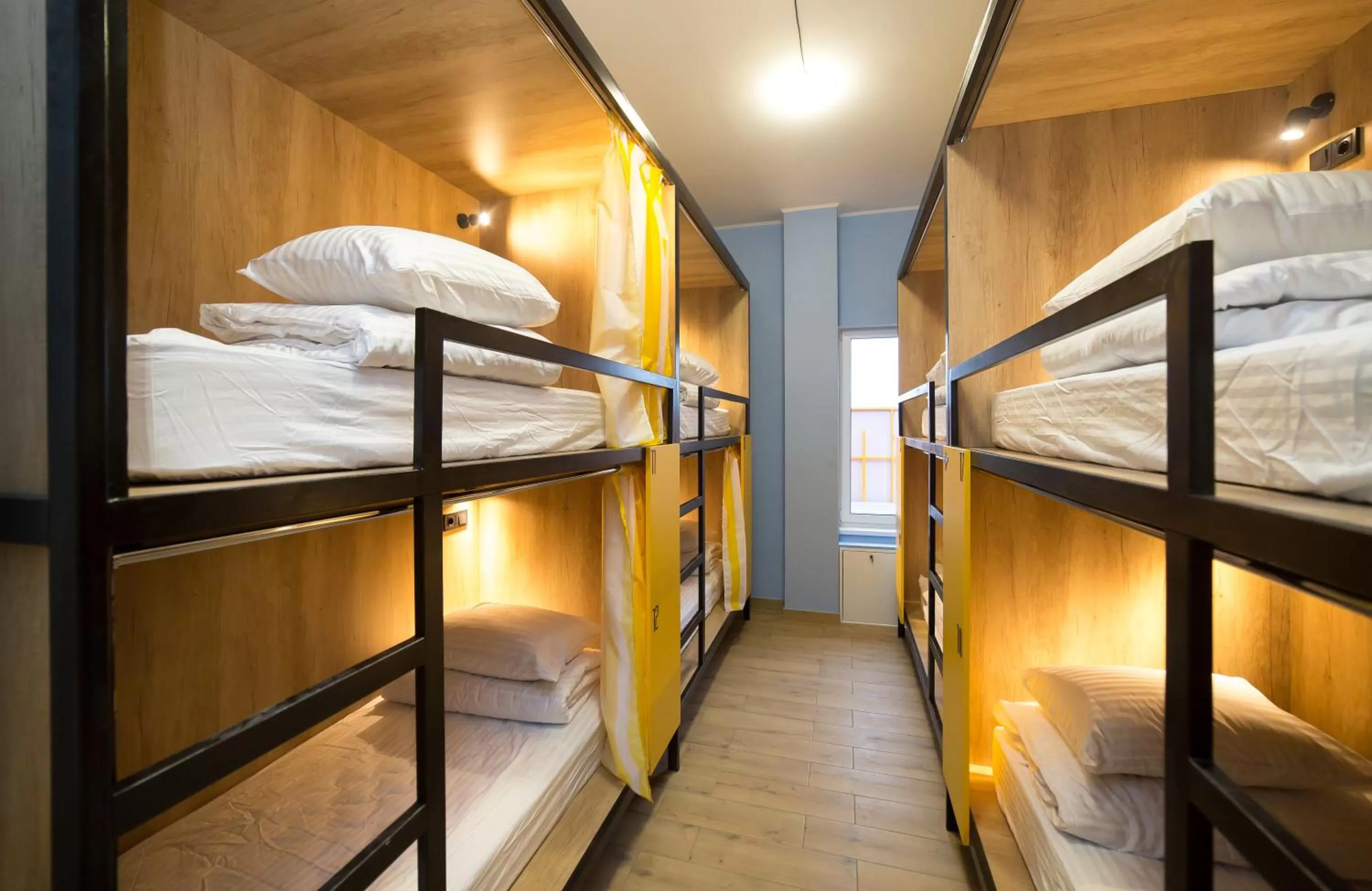 Bed in HOTEL Bee Station