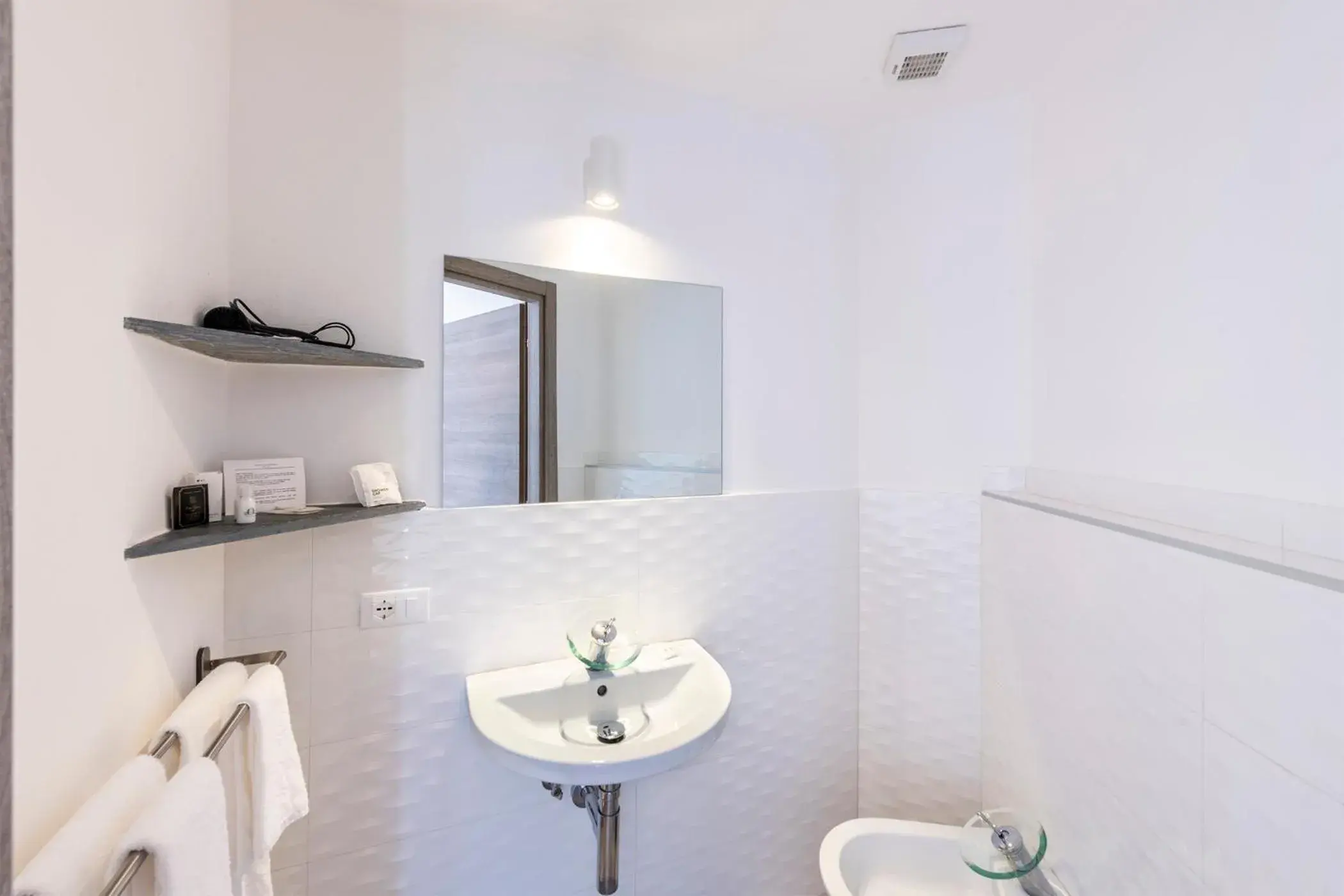 Toilet, Bathroom in Hotel San Michele