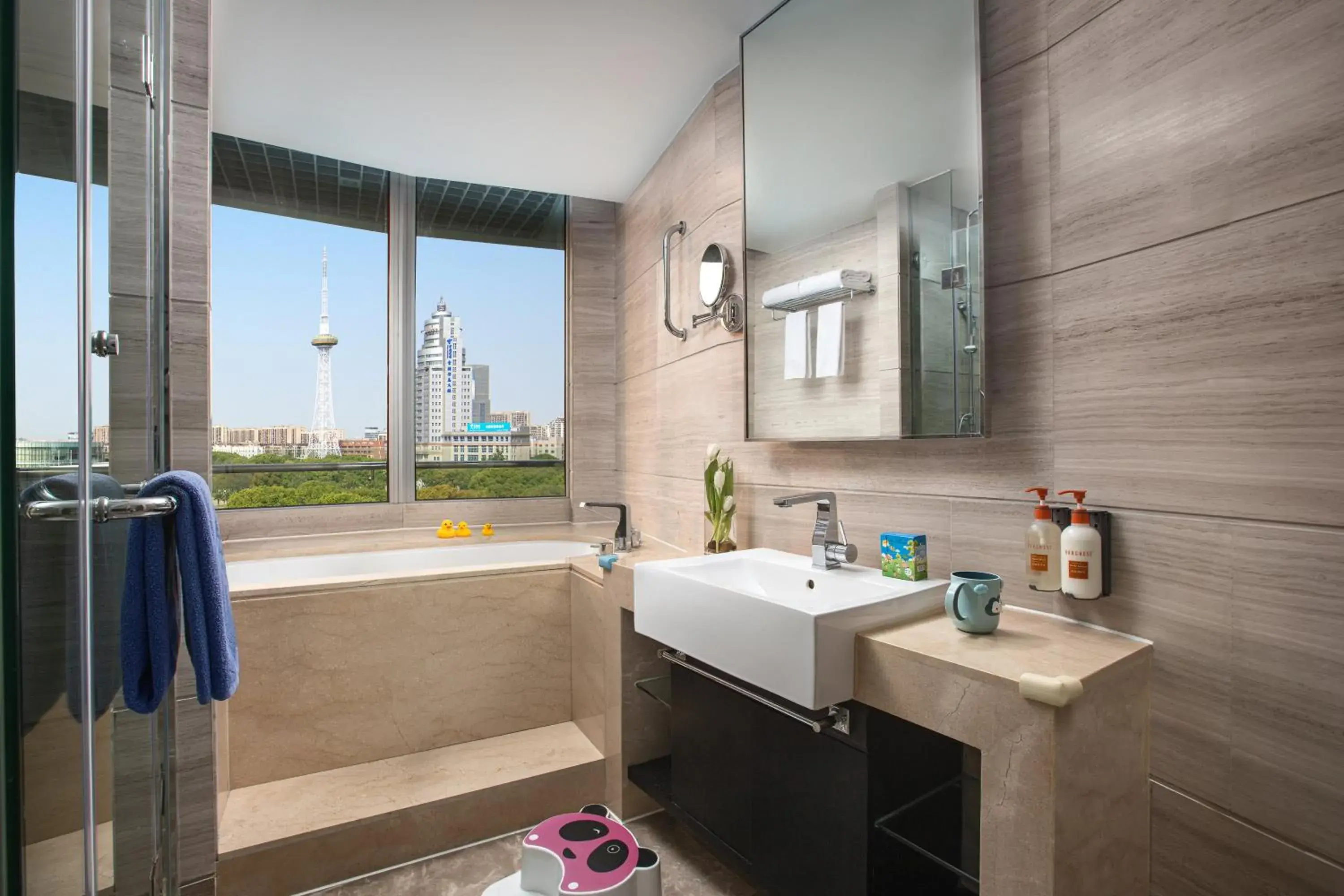 Bedroom, Bathroom in Crowne Plaza Shanghai Xiayang Lake, an IHG Hotel