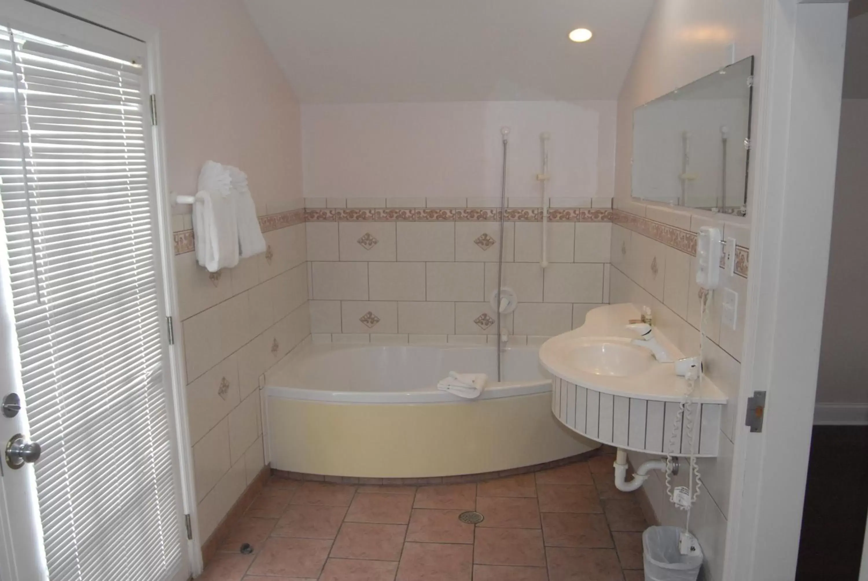Bathroom in Ibis Bay Resort