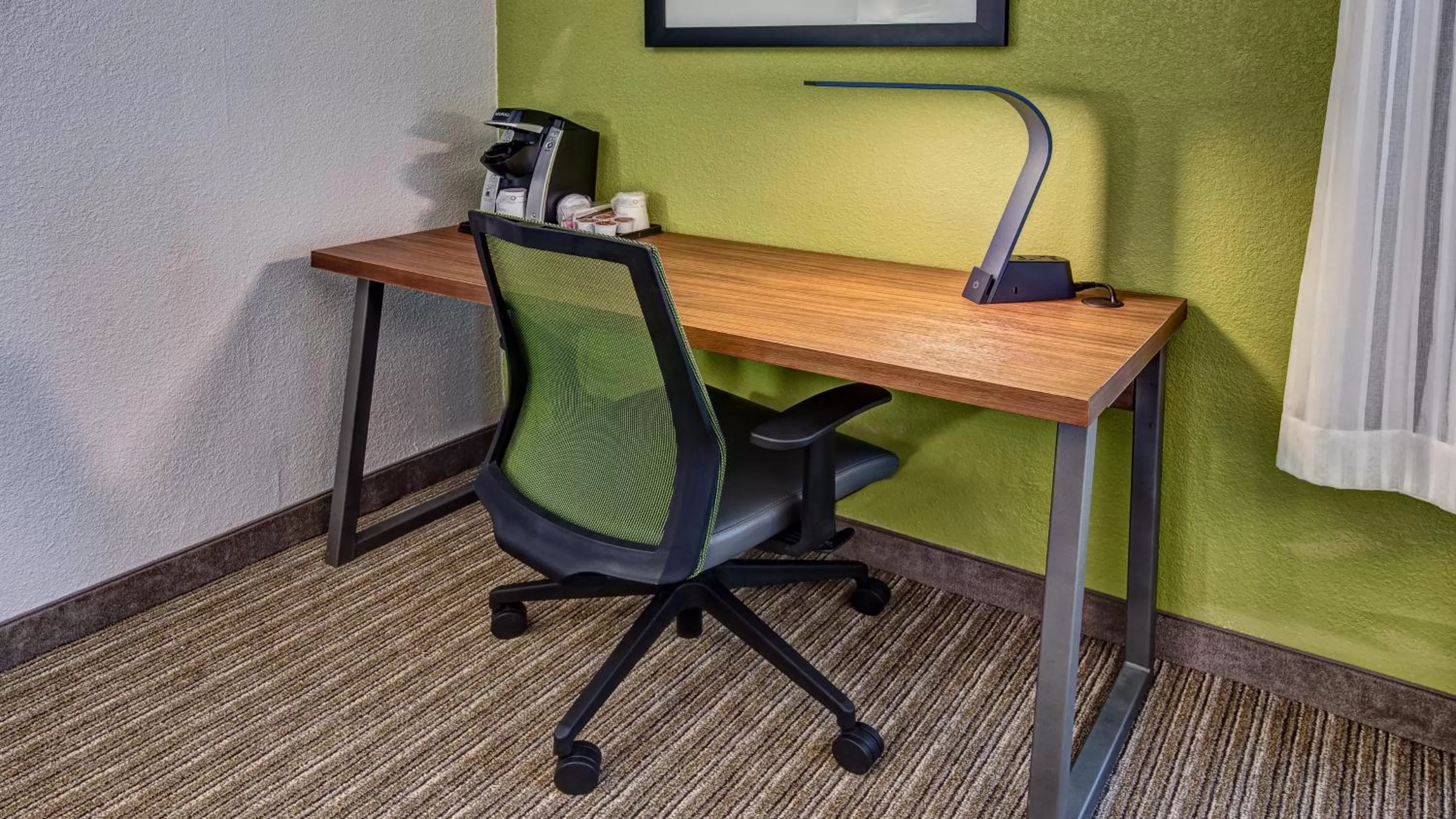 Photo of the whole room in Holiday Inn Express Memphis Medical Center - Midtown by IHG