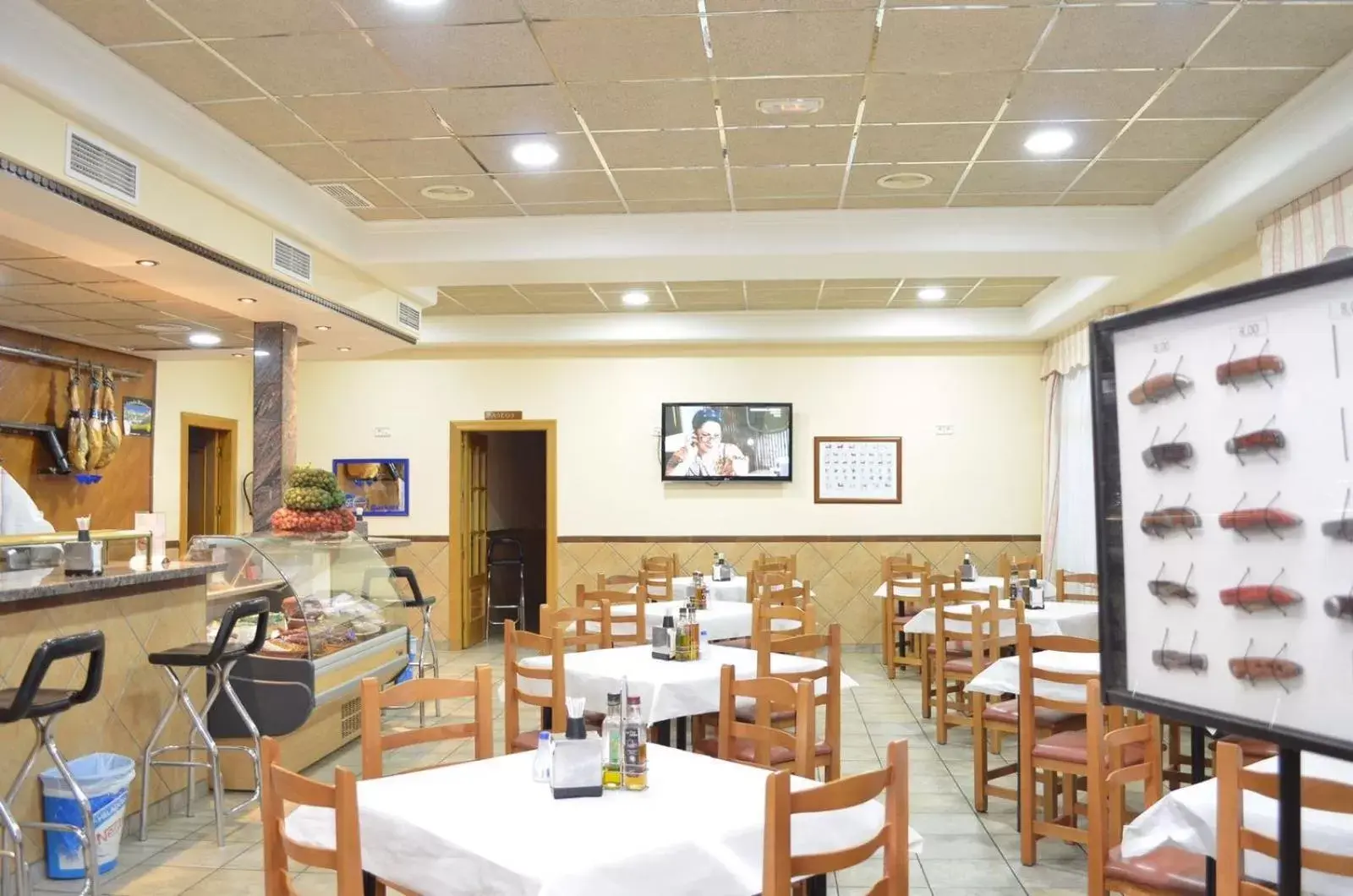 Restaurant/Places to Eat in Hotel Malena