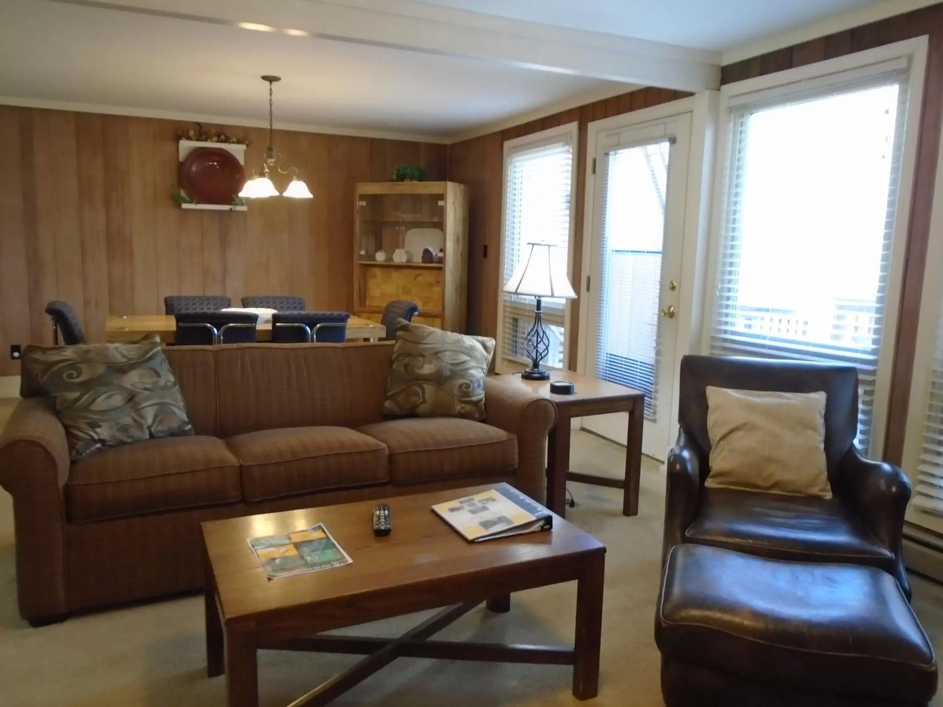 Living room, Seating Area in Cedar Village Condominiums