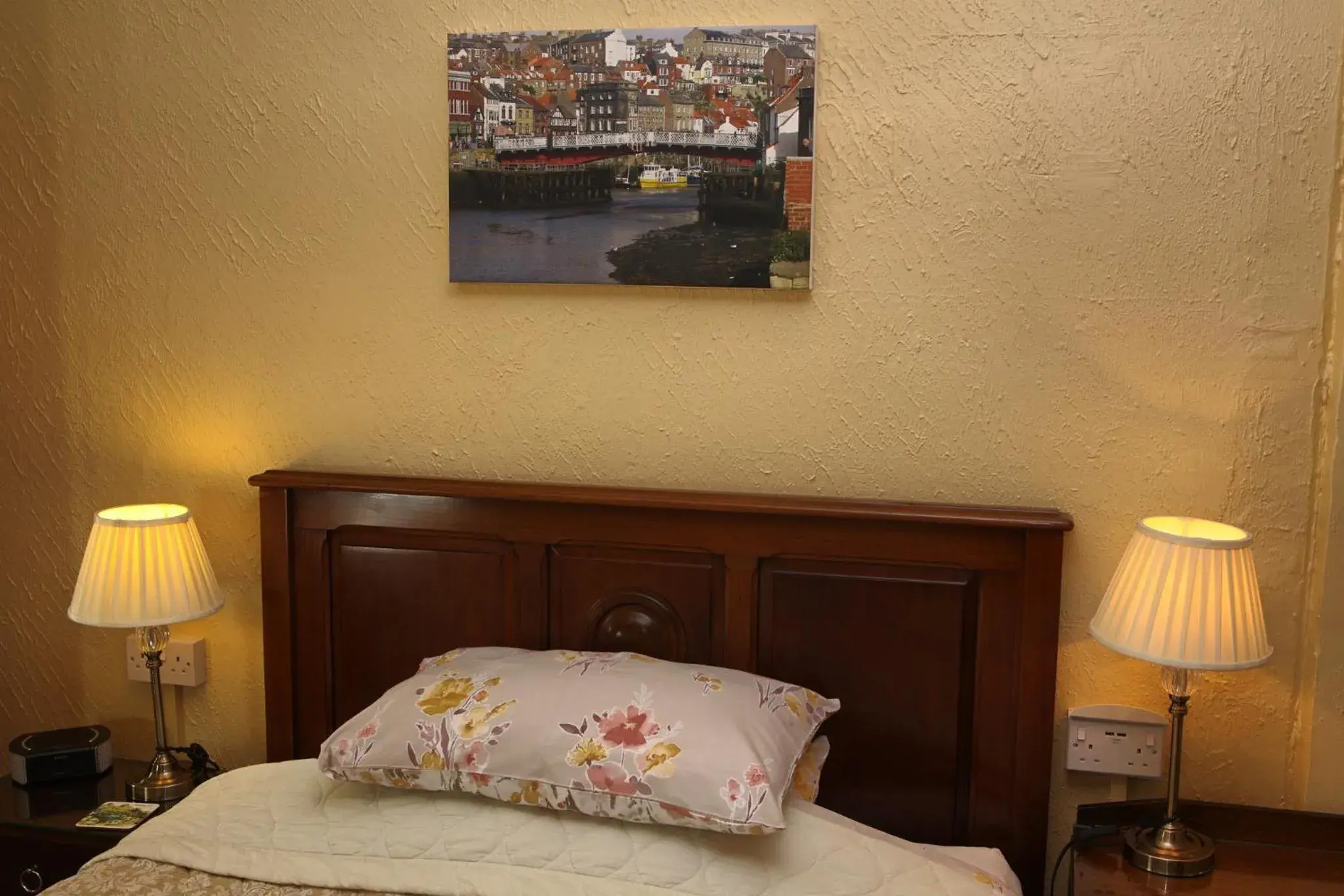 Bedroom, Bed in Wortley Cottage Guest House Bedroom, Bed in Wortley Cottage Guest House