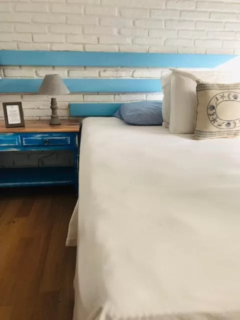 Bed in Blu Inn