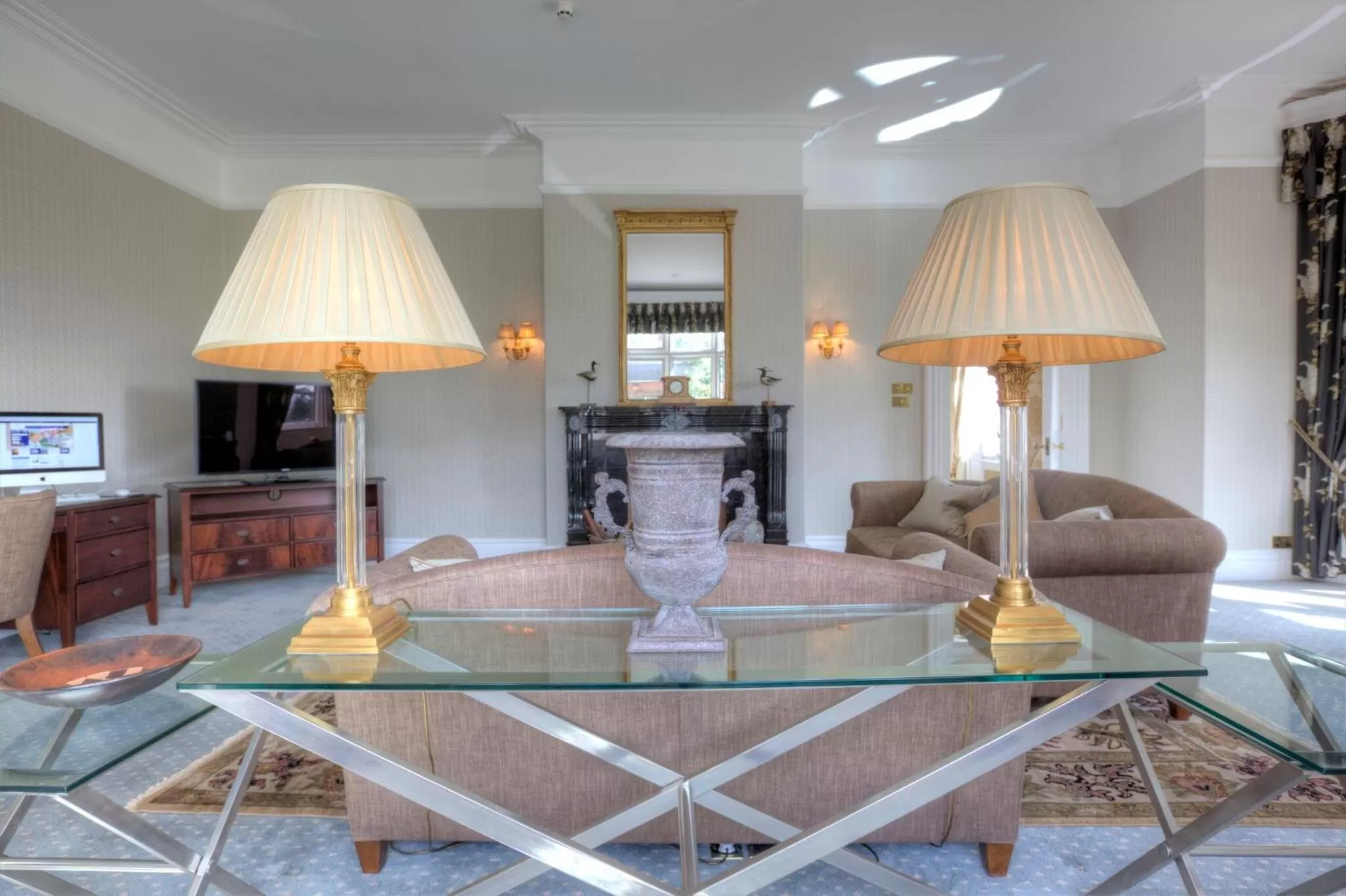 Living room in The Welcombe Golf & Spa Hotel