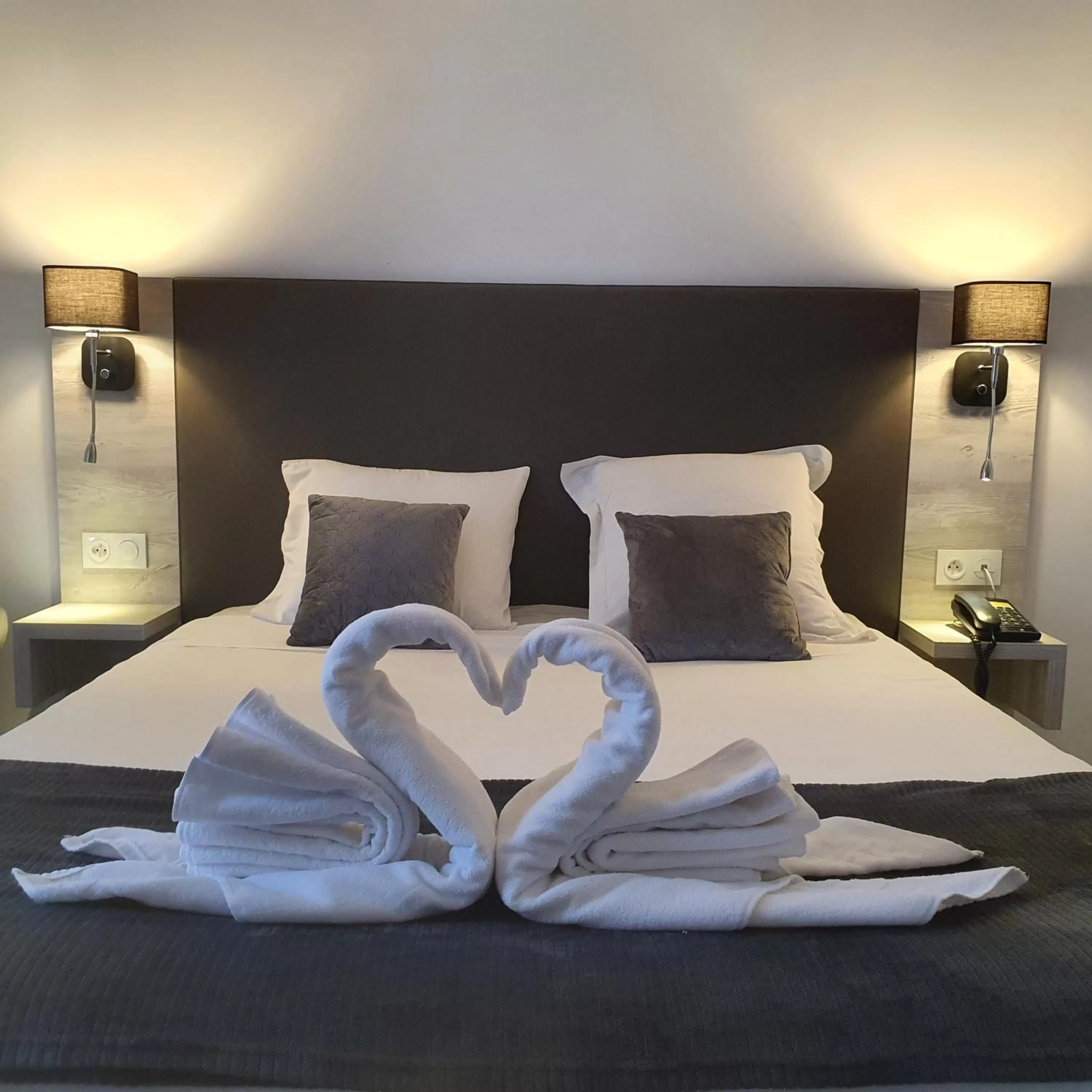 Photo of the whole room, Bed in Hôtel L'Alsace