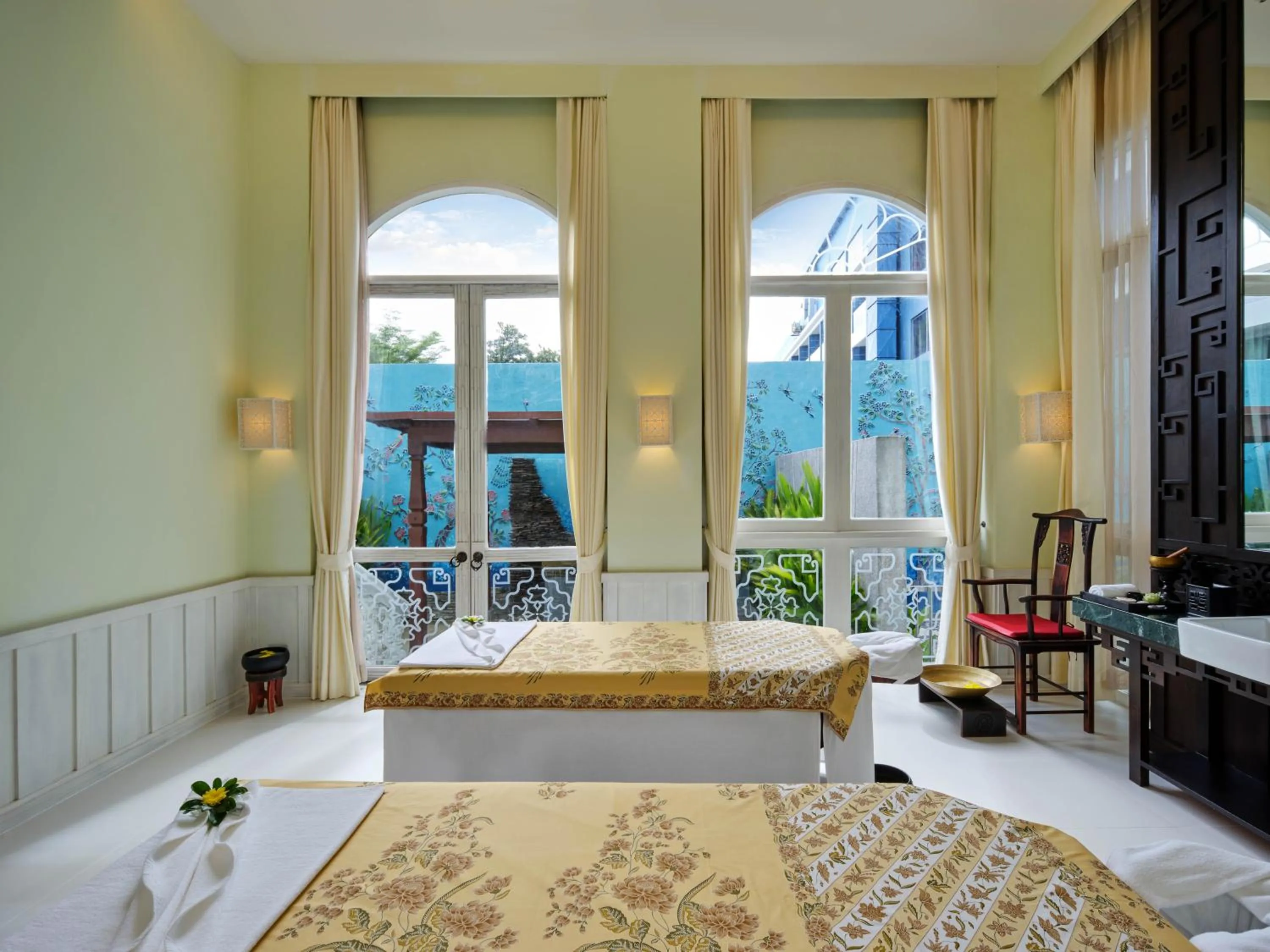 Massage, Bed in The Kee Resort & Spa