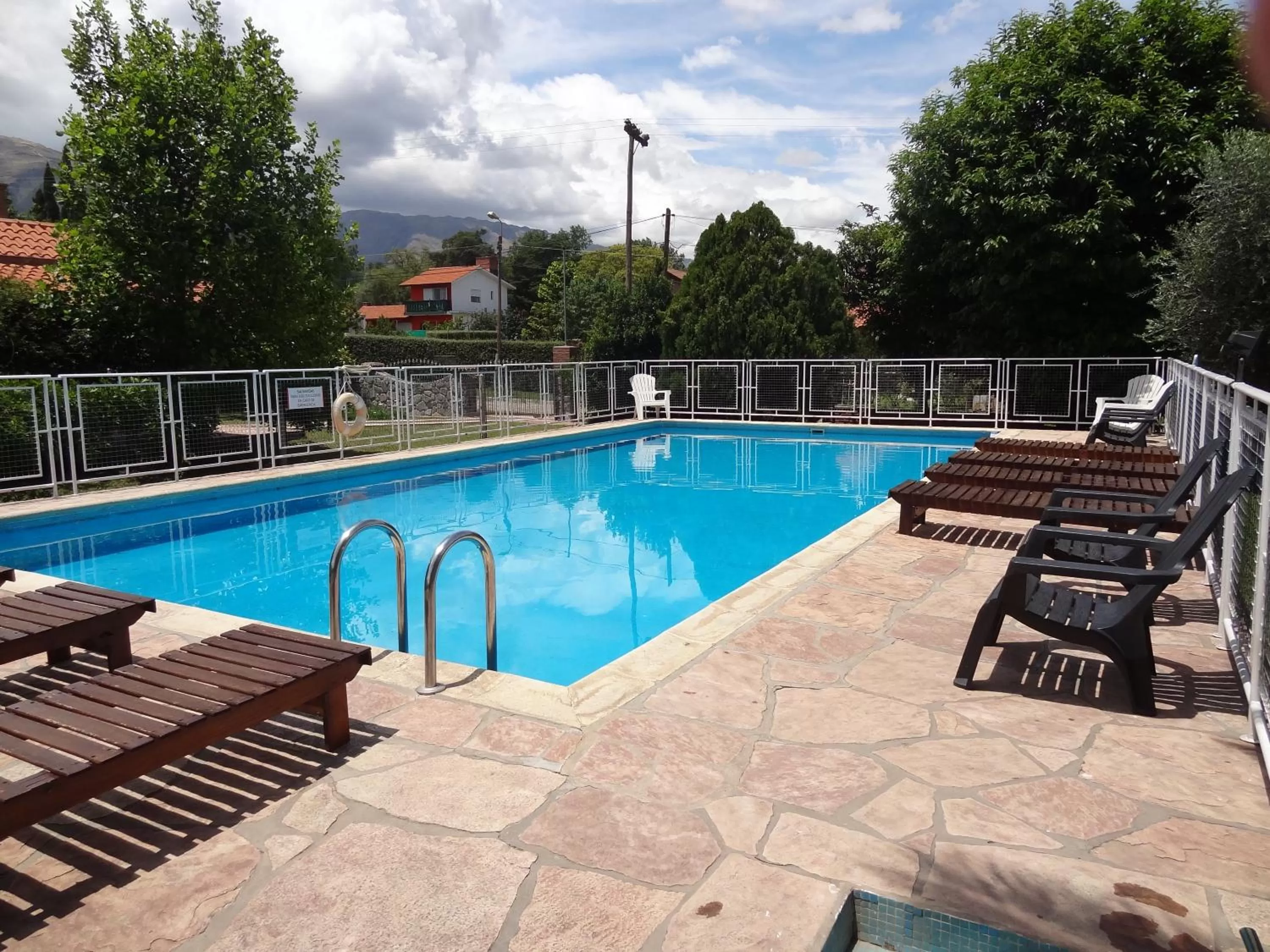 Swimming pool in Hostería Lida