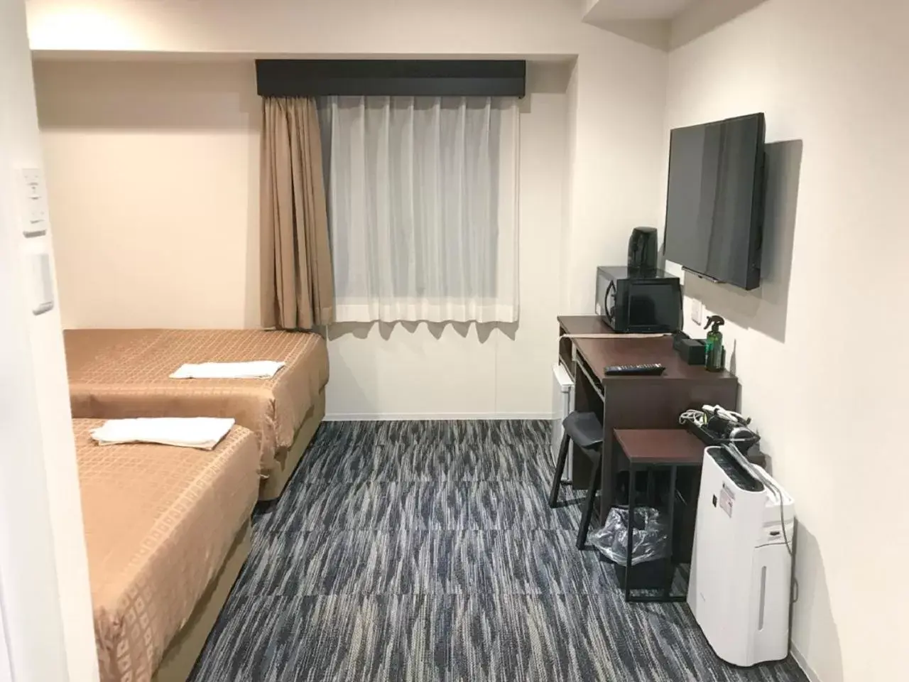 Photo of the whole room, Bed in HOTEL LiVEMAX Takamatsu Eki Mae Photo of the whole room, Bed in HOTEL LiVEMAX Takamatsu Eki Mae