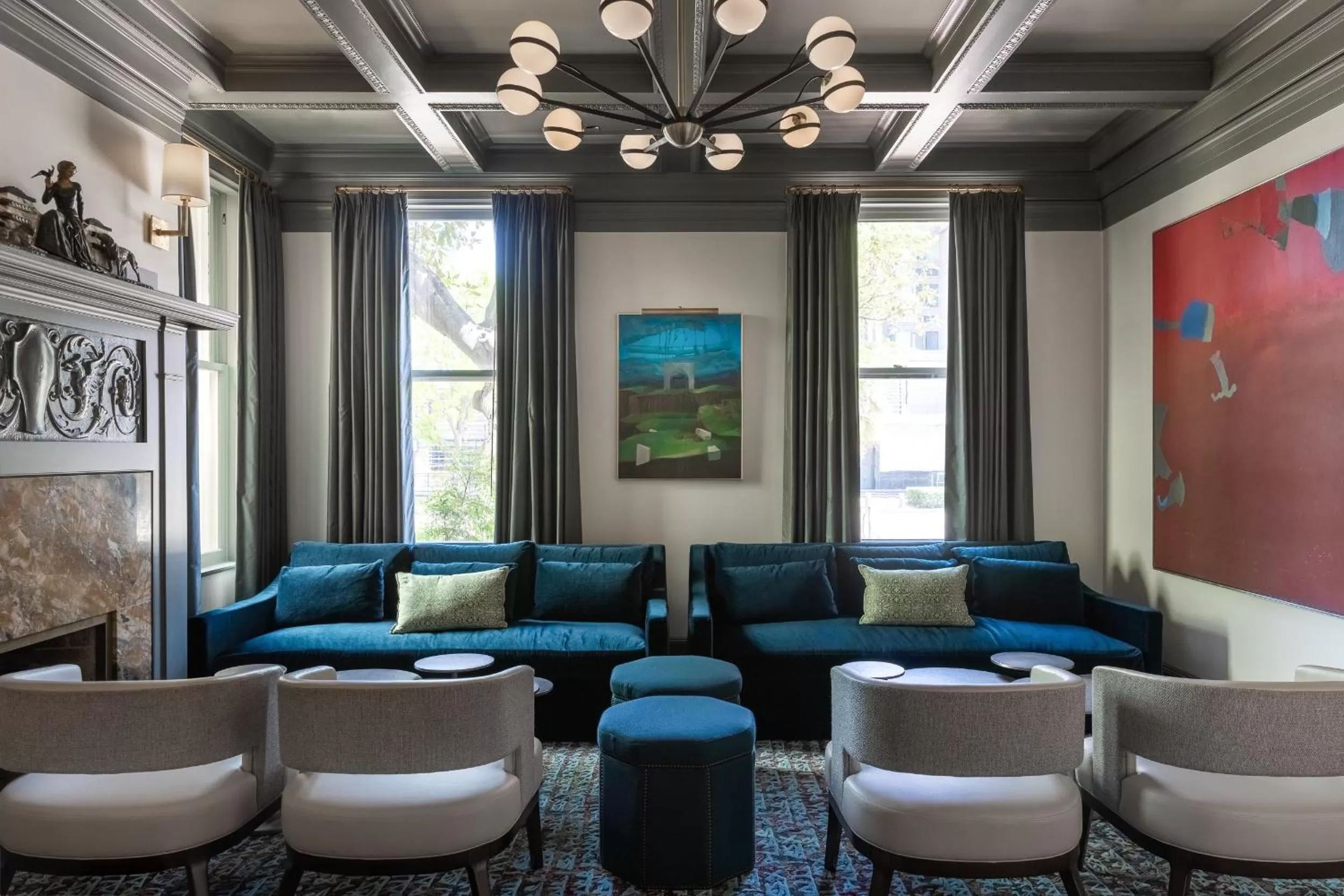 Library in La Colombe d'Or Hotel