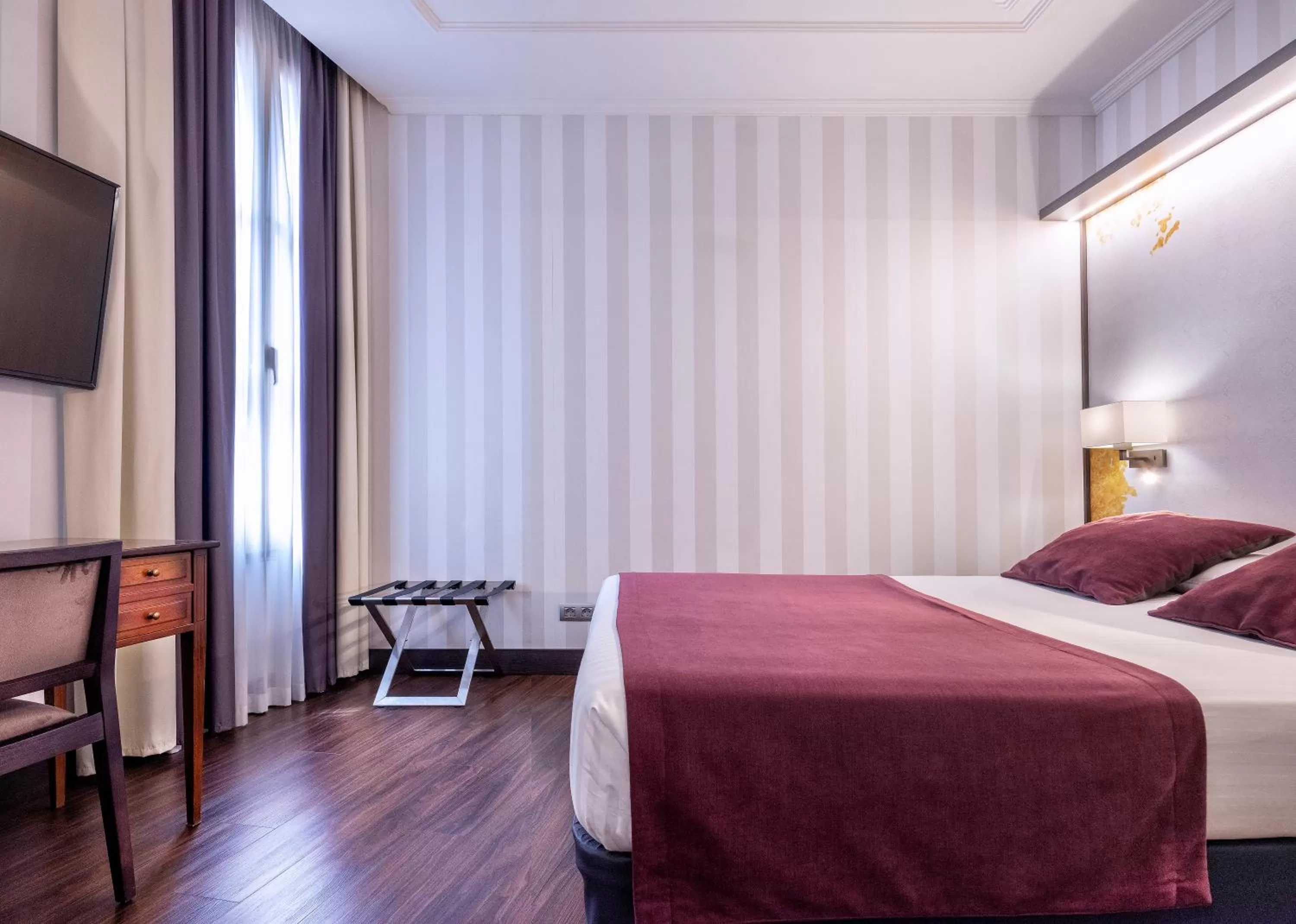 Bed in Intelier Palacio San Martin