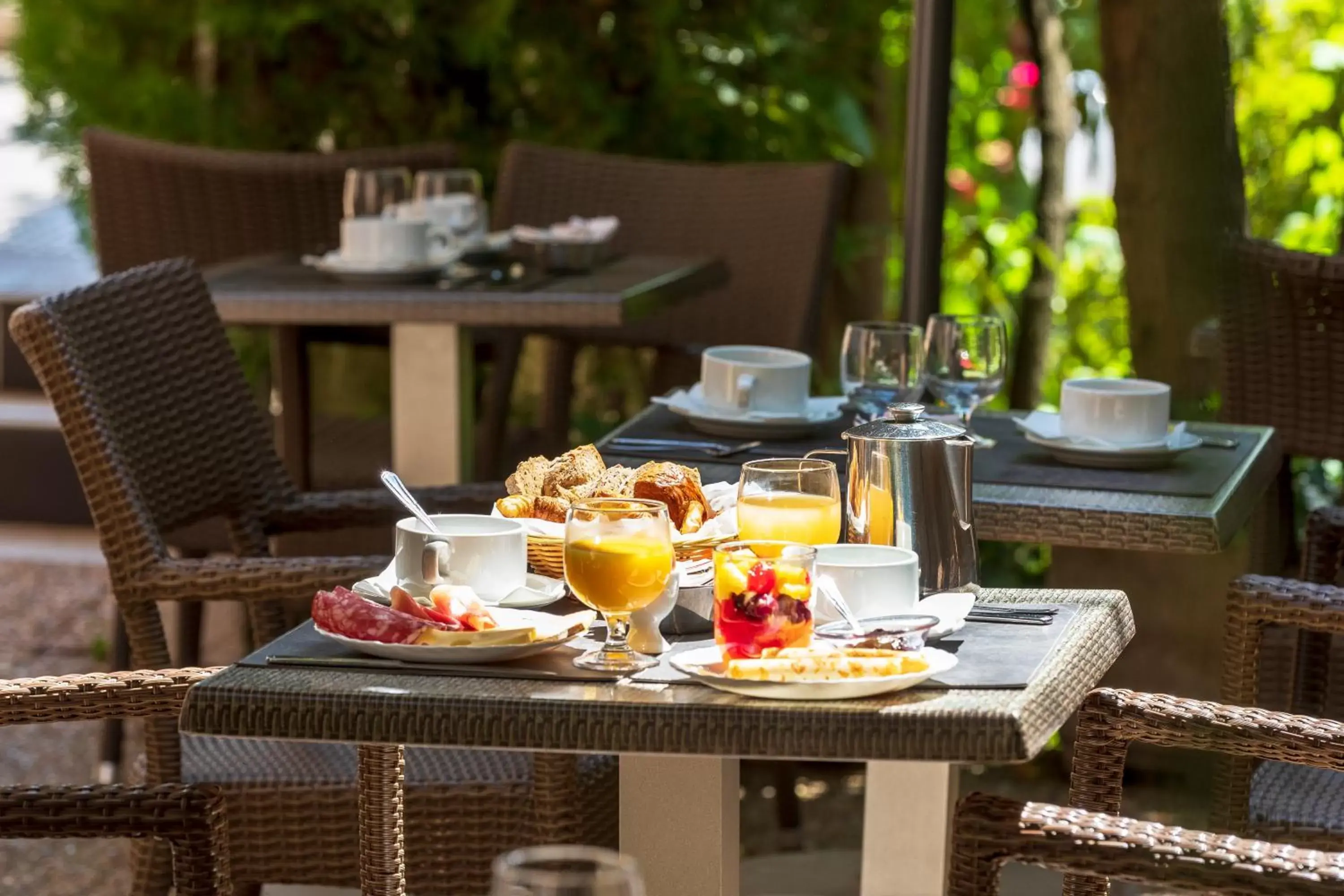 Breakfast, Restaurant/Places to Eat in Hôtel Le Mozart