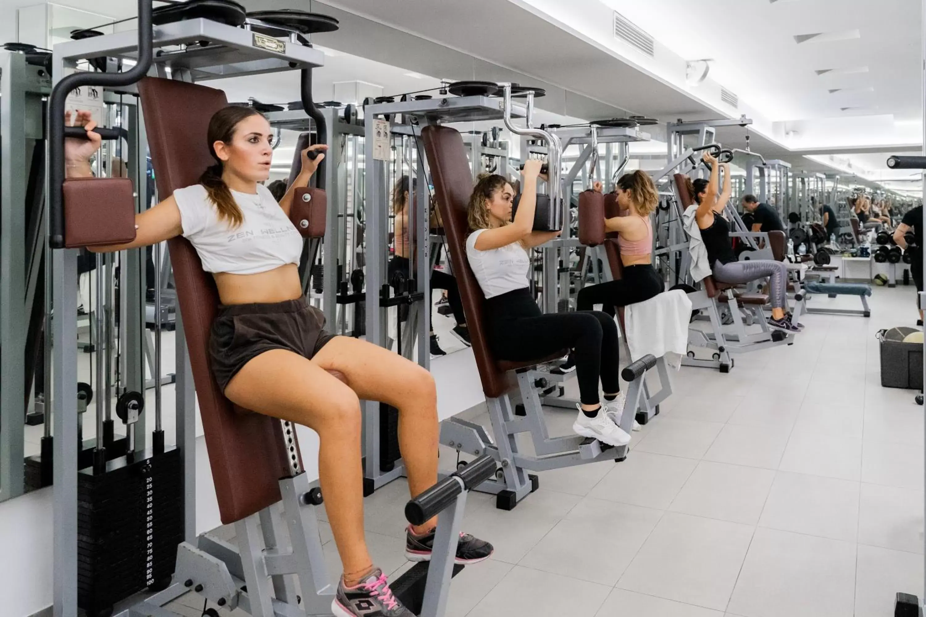 Fitness centre/facilities, Fitness Center/Facilities in Victoria Palace Hotel & Zen Wellness
