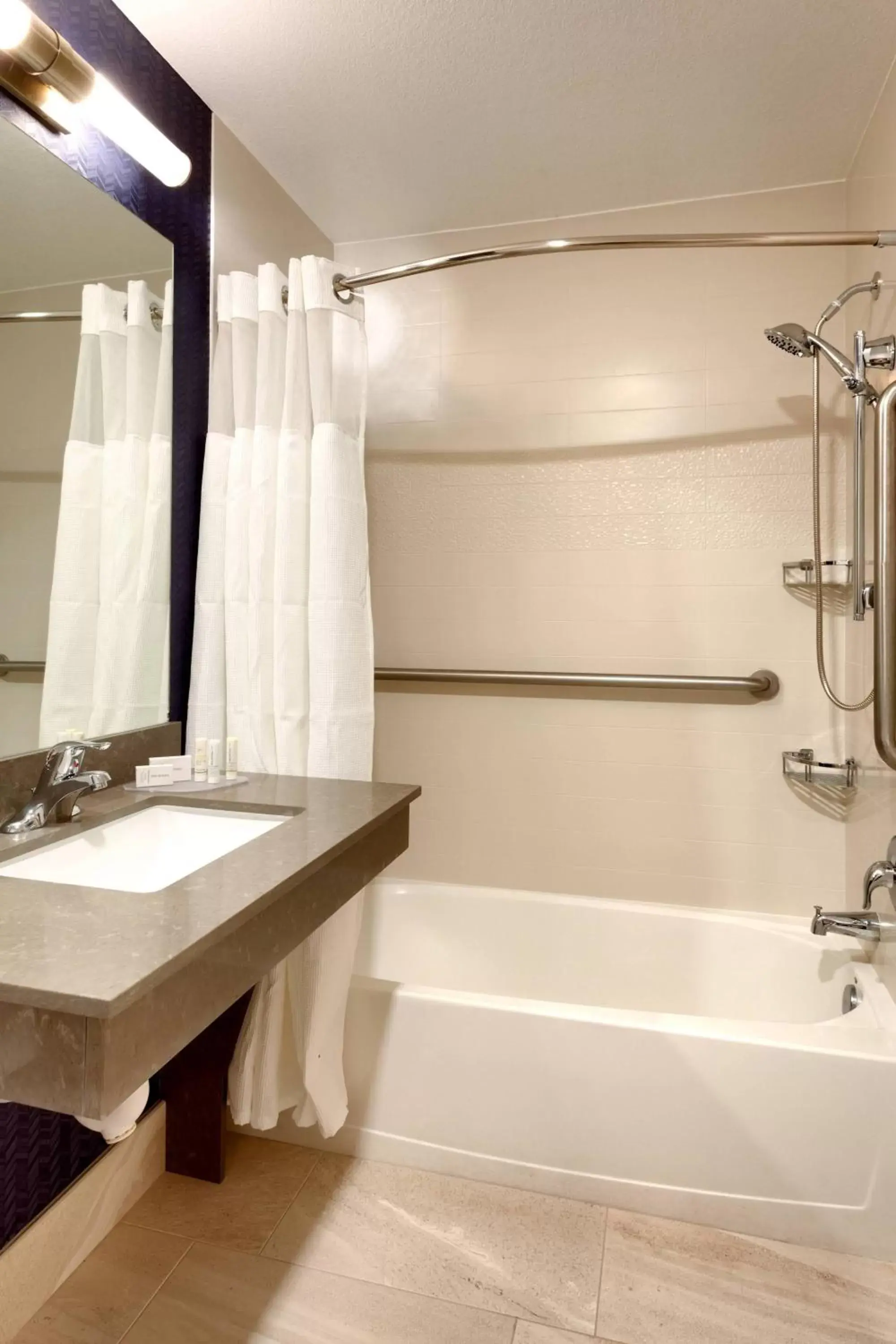 Bathroom in Fairfield Inn and Suites Sierra Vista