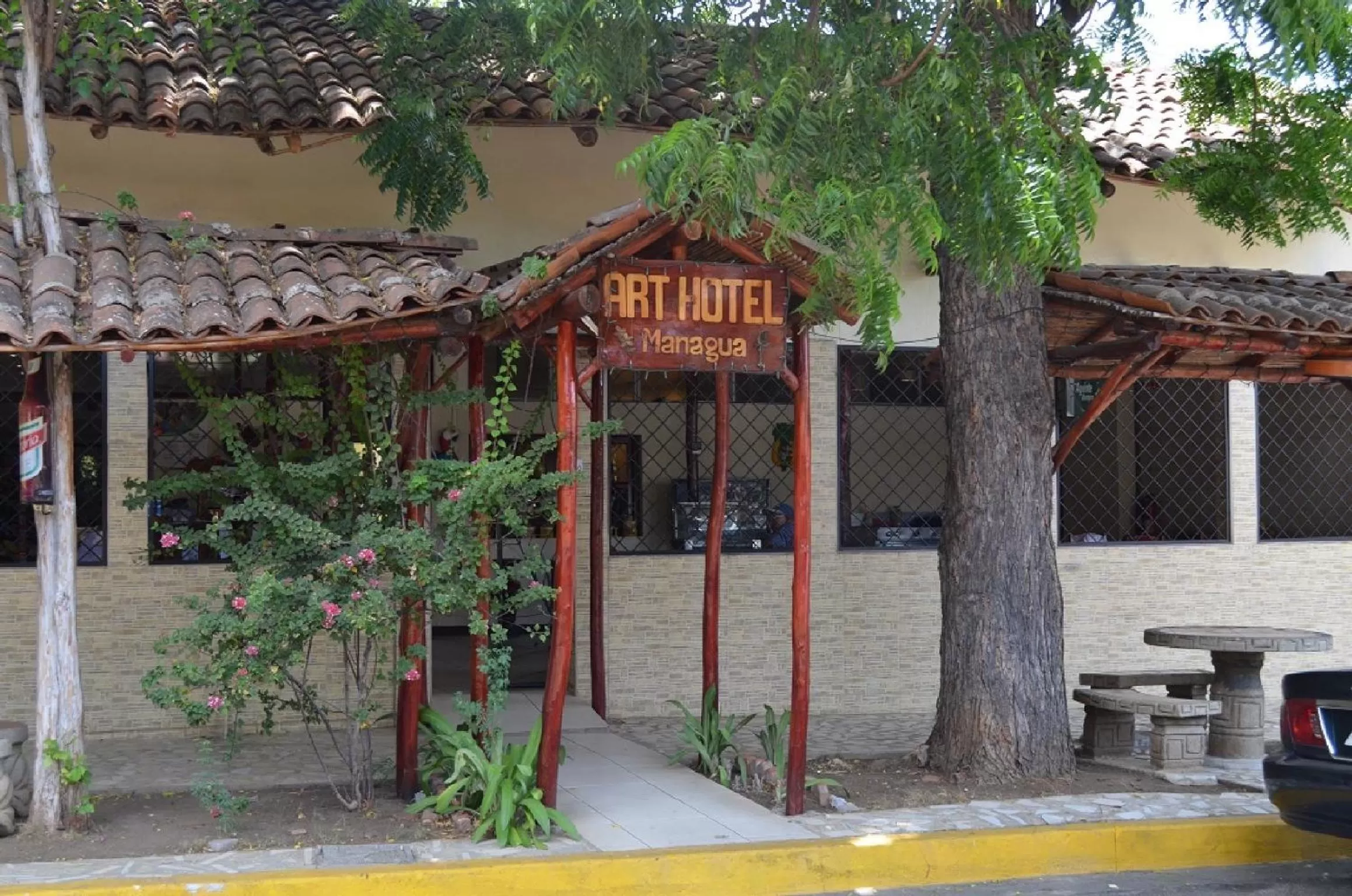 Facade/entrance in Art Hotel Managua