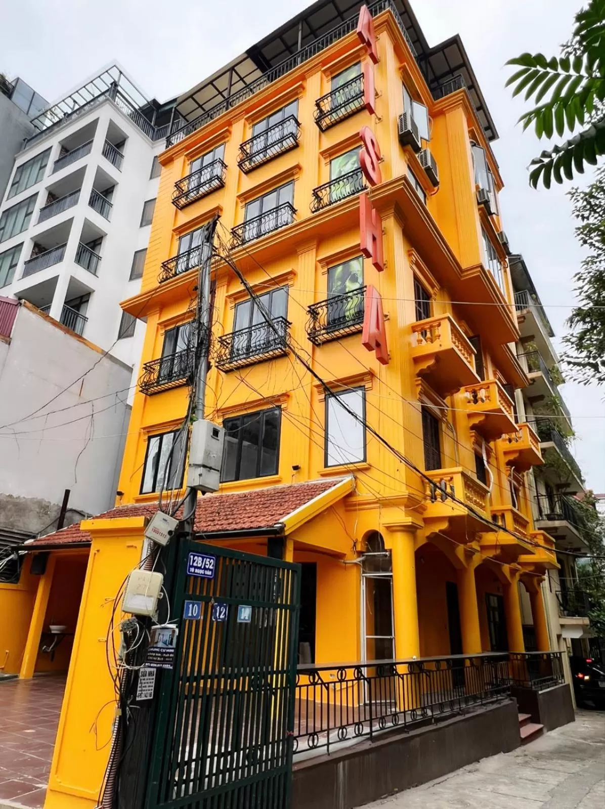 Aisha HOTELS and APARTMENTS