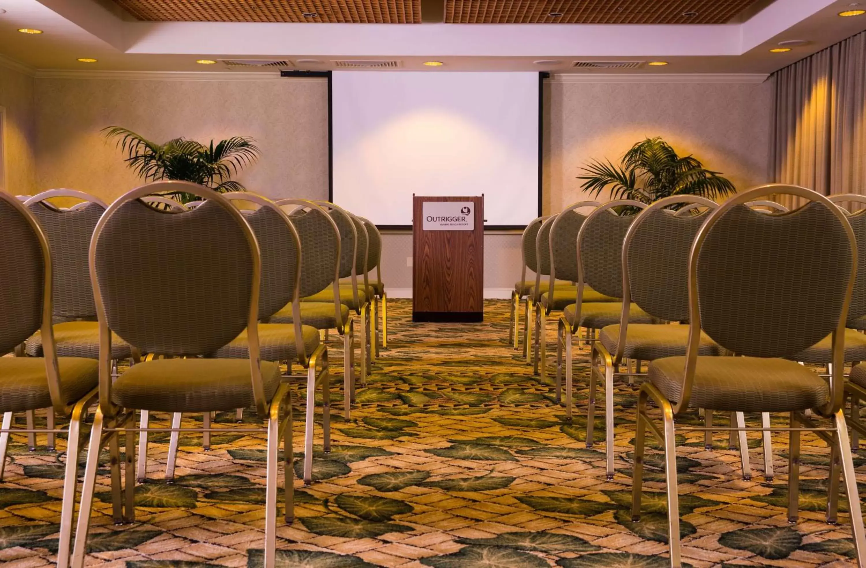 Meeting/conference room in OUTRIGGER Waikiki Beach Resort