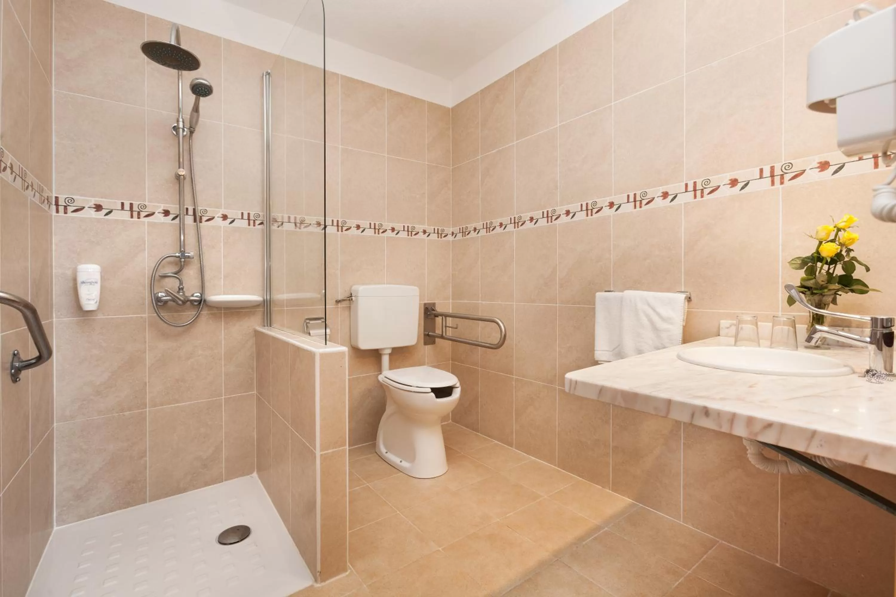 Bathroom in Hotel Panoramica Garden