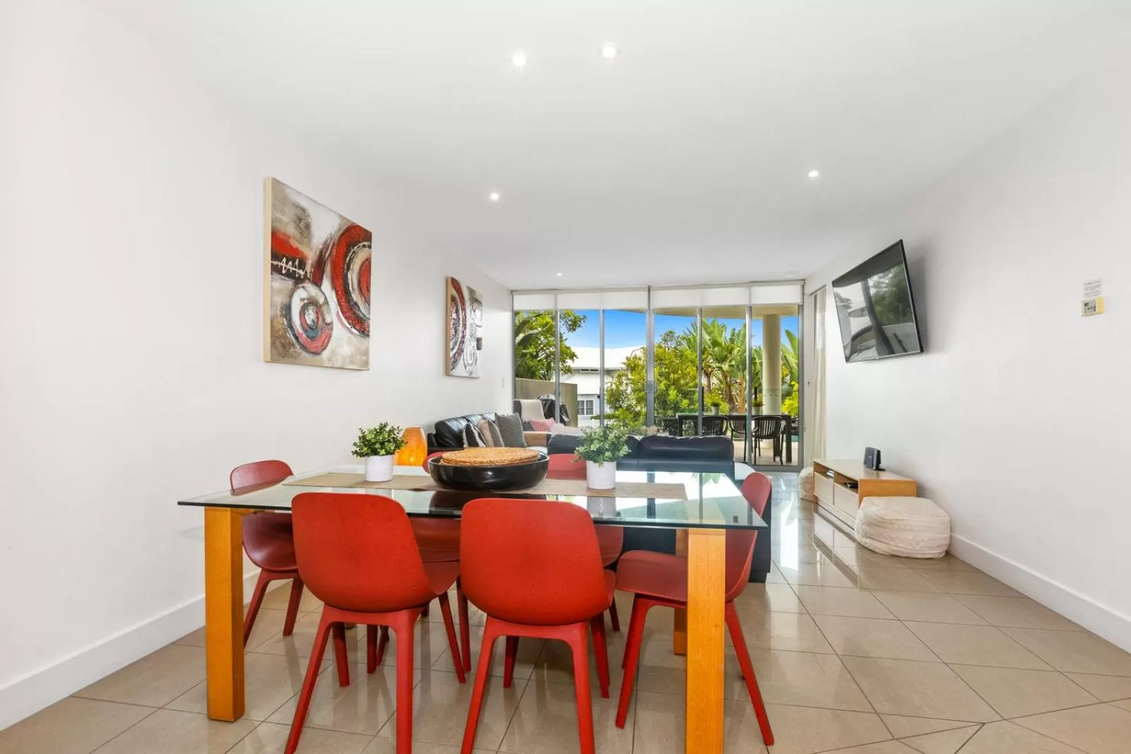 Living room in Cotton Beach Resort - Tweed Coast Holidays ®