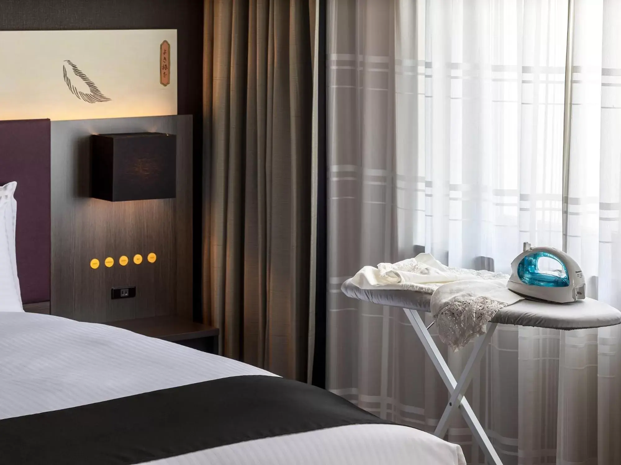 Moderate Twin Room - Smoking in Mitsui Garden Hotel Kyobashi - Tokyo Station Moderate Twin Room - Smoking in Mitsui Garden Hotel Kyobashi - Tokyo Station